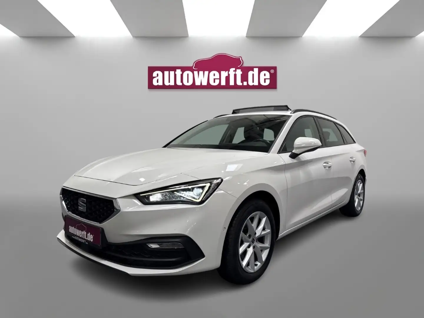 SEAT Leon 2.0 TDI SP DSG STYLE PANO LED CAM NAVI BEATS PDC S Weiß - 1