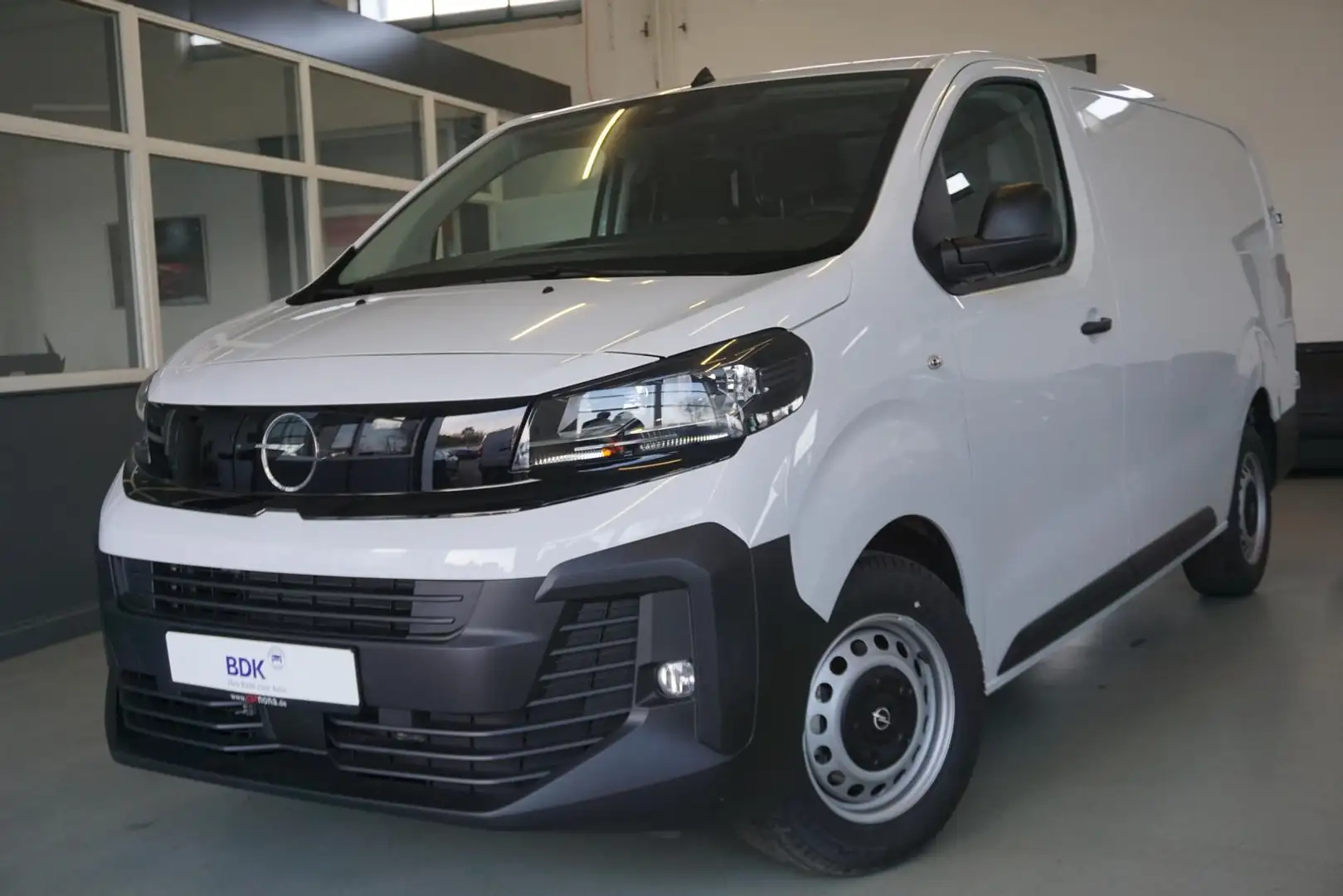 Opel Vivaro Cargo L 2.0 BlueHDi*130KW*AT8-Gang*AHK* Weiß - 2