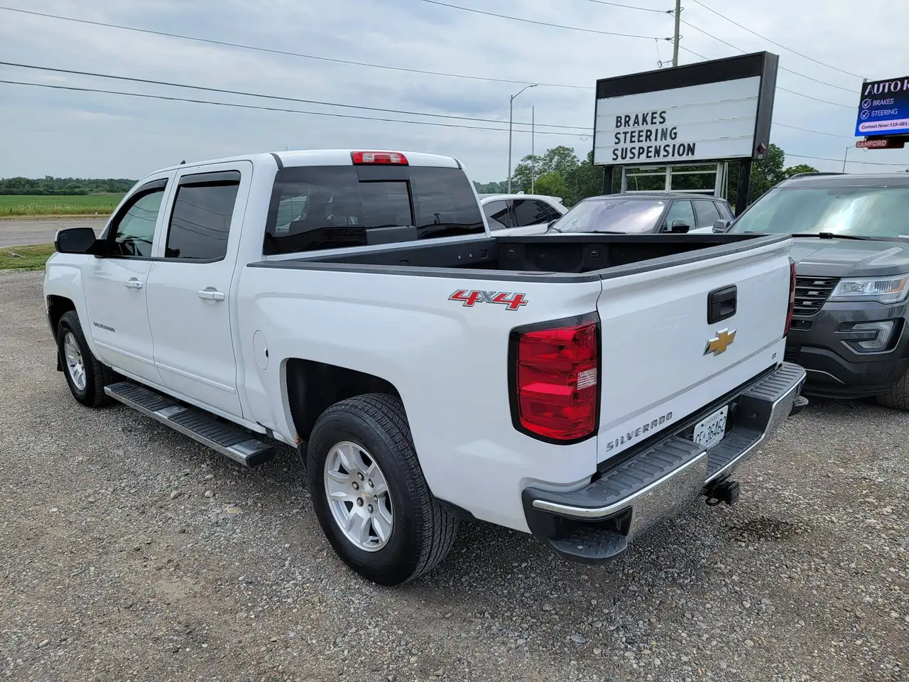 Chevrolet Silverado 1500 снимка Chevrolet Silverado 1500