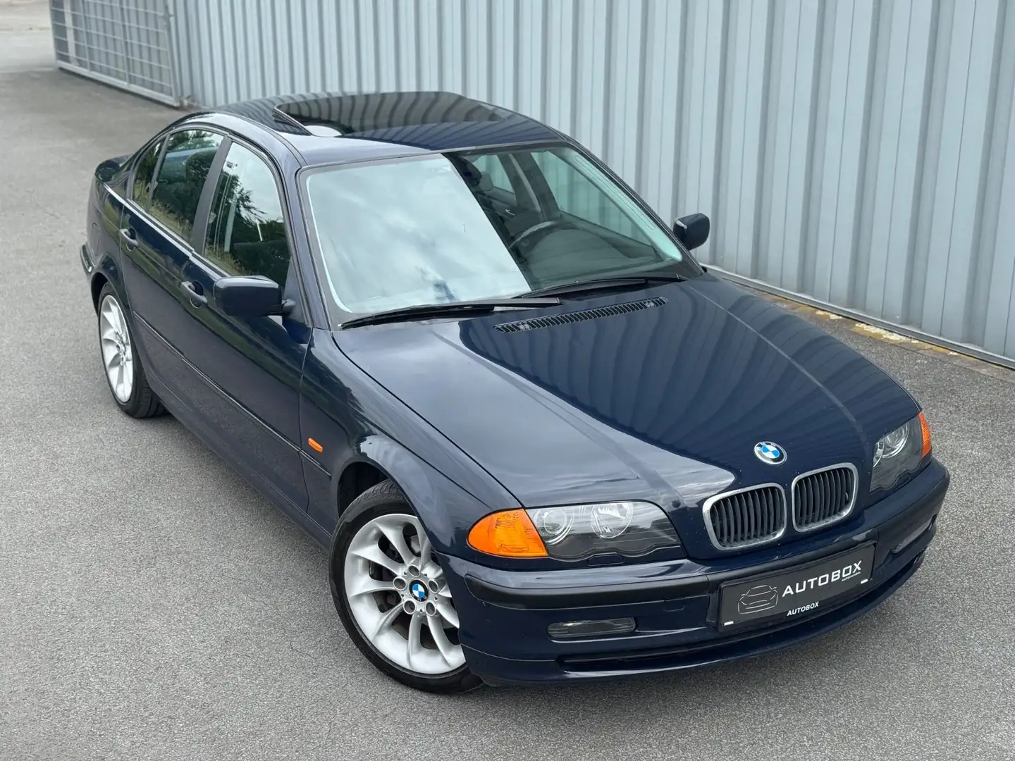 BMW 320 d *KLIMA*SHZ*XENON* - 1