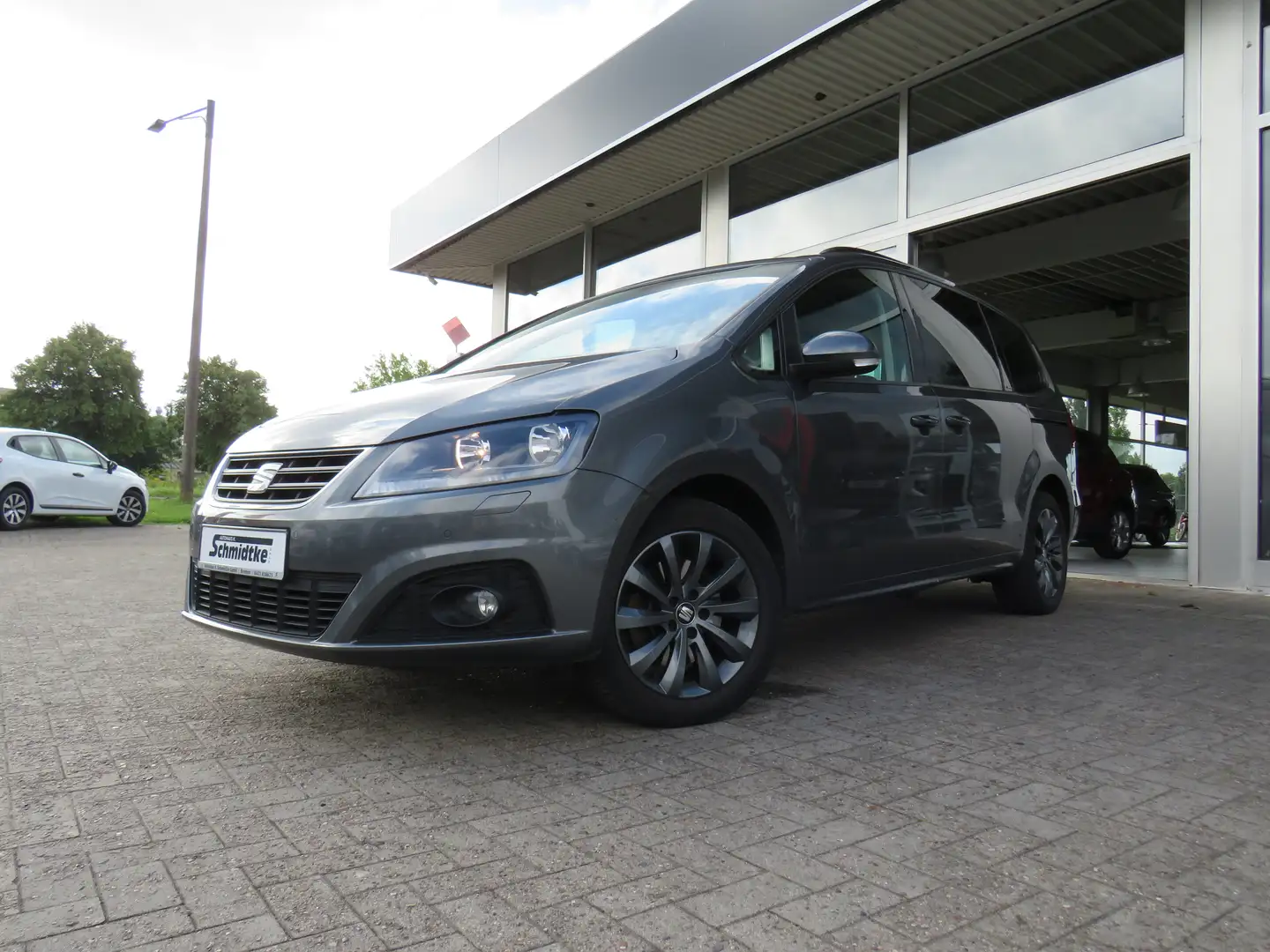 SEAT Alhambra Connect 2.0 TDI Ecomotive*7-Sitzer*AHK*Kessy*Navi Gris - 1