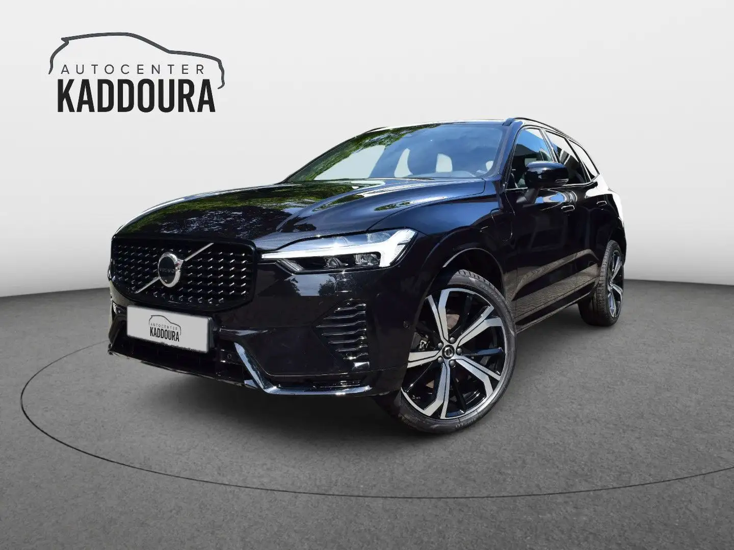 Volvo XC60 T6Plus Dark Recharge360°K,Pano,21",H/K,LED Negru - 1