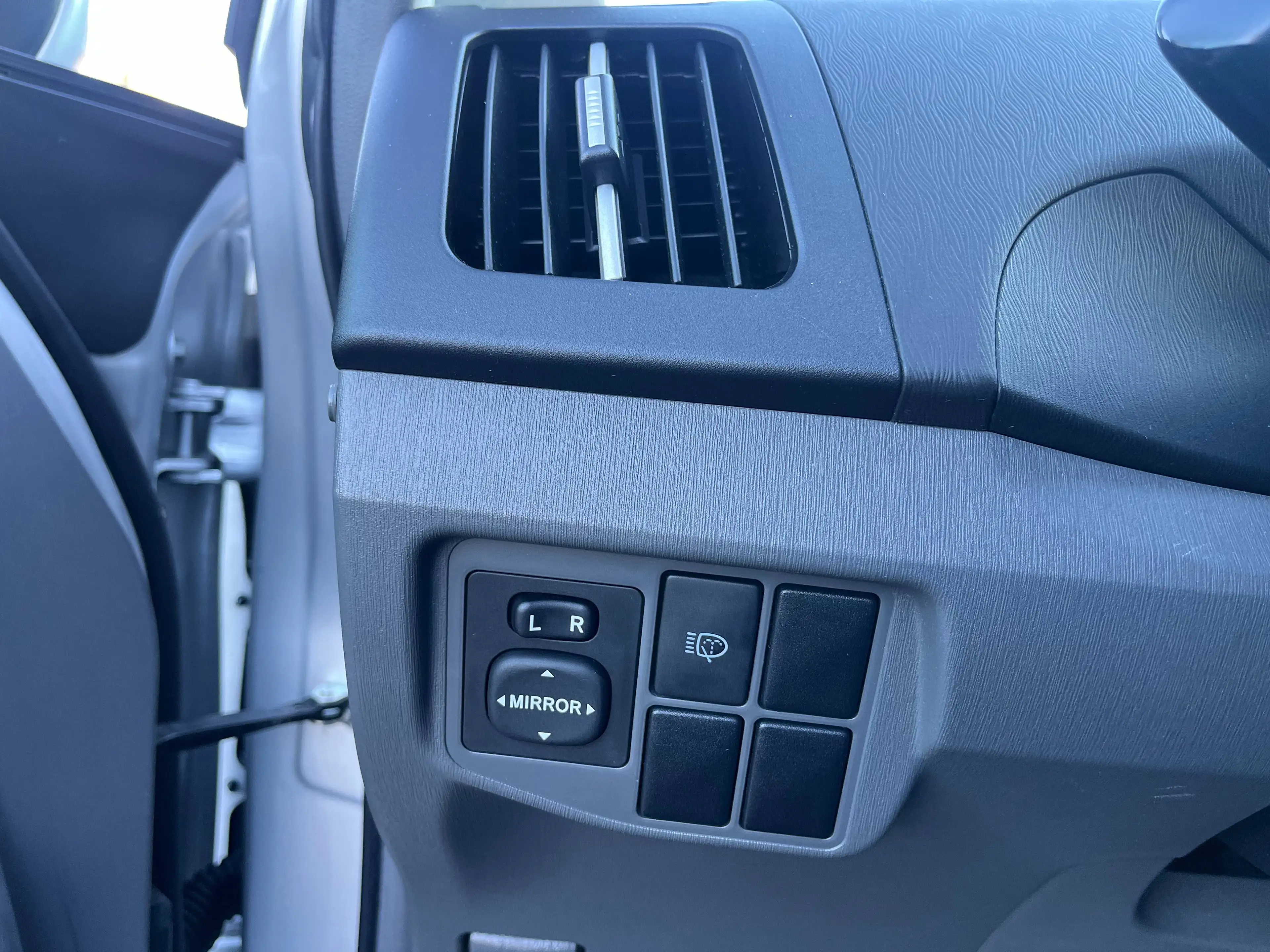 Toyota Prius Prius Hybrid 1.8i VVT-i Sol Garantie — photo 11