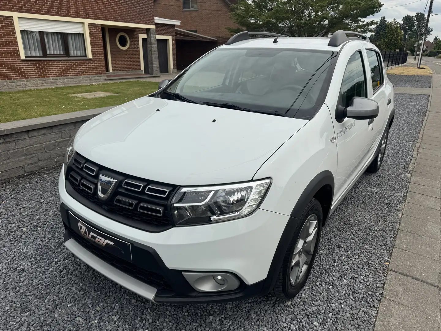 Dacia Sandero Stepway 1.5 NAVI/CARPLAY/GARANTIE 12 Mois Blanc - 1