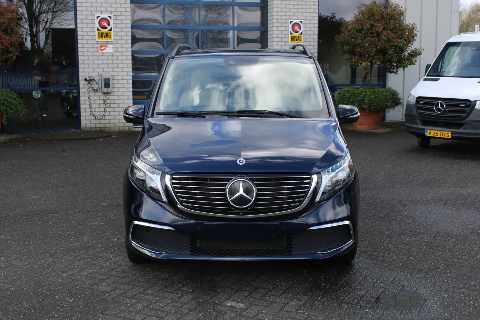 Mercedes-Benz EQV V-klasse EQV 300 L2  Business Solution Limited Blauw - 2