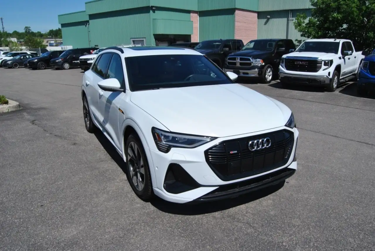 Audi e-tron photo Audi e-tron
