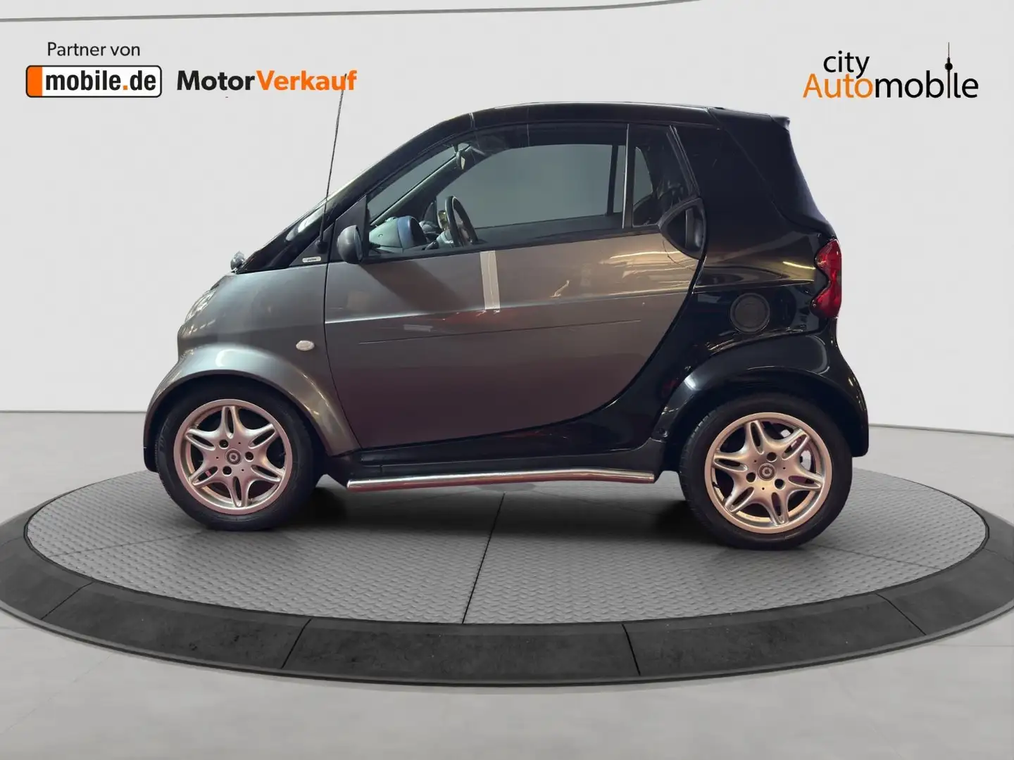 smart forTwo pulse 45kW 450 Cabriolet Grau - 2