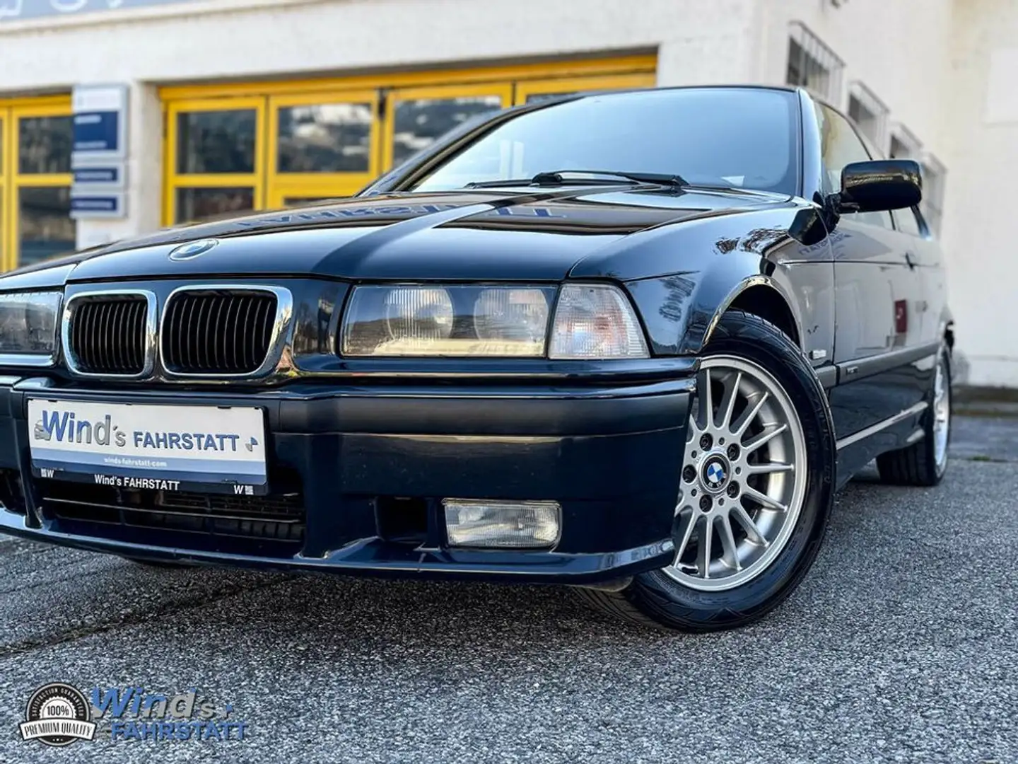 BMW 316 i Compact Sport Edition Noir - 2