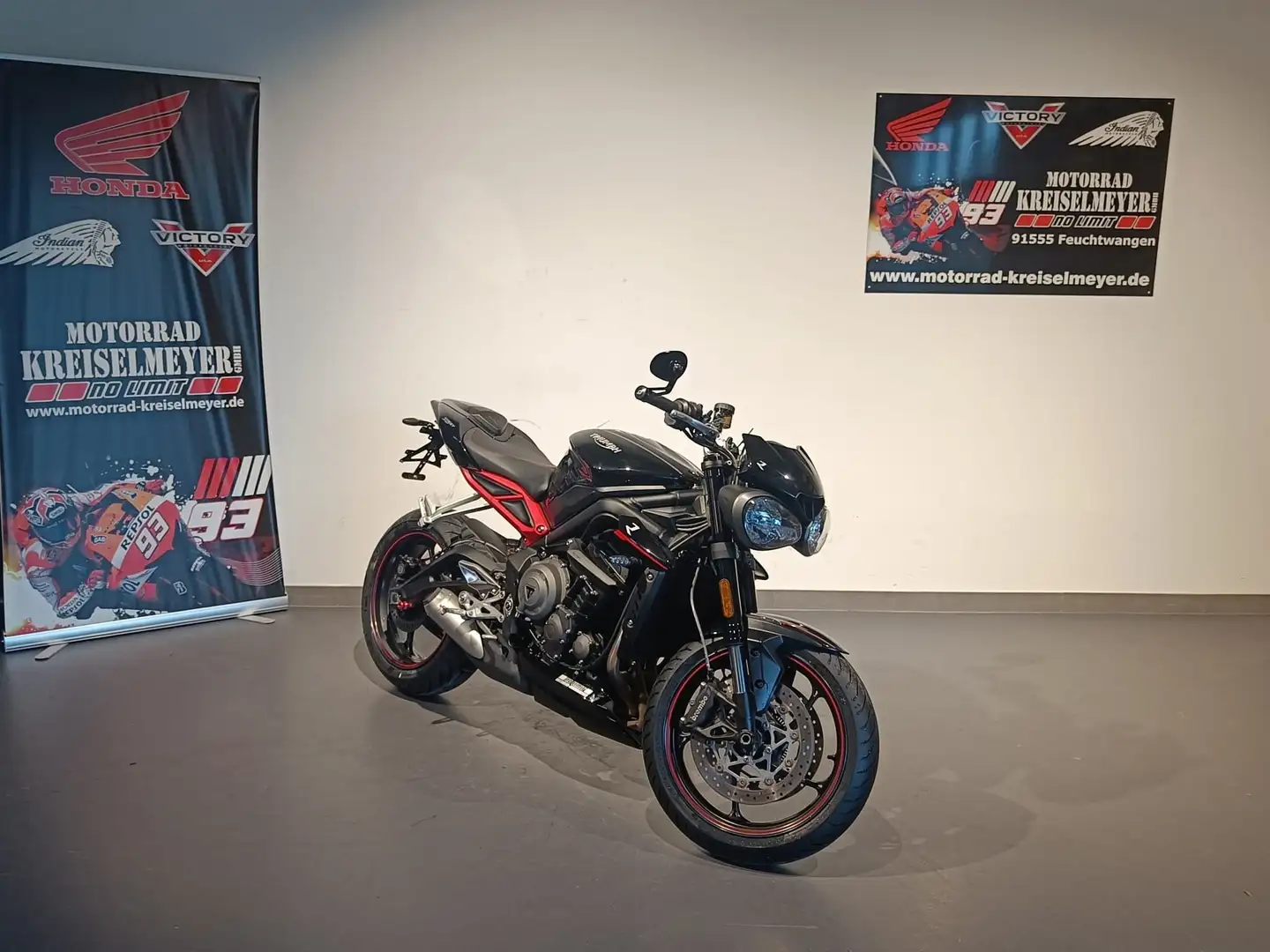 Triumph Street Triple 765 Top Zustand / Scheckheftgepflegt / aus 1.Hand Чорний - 1