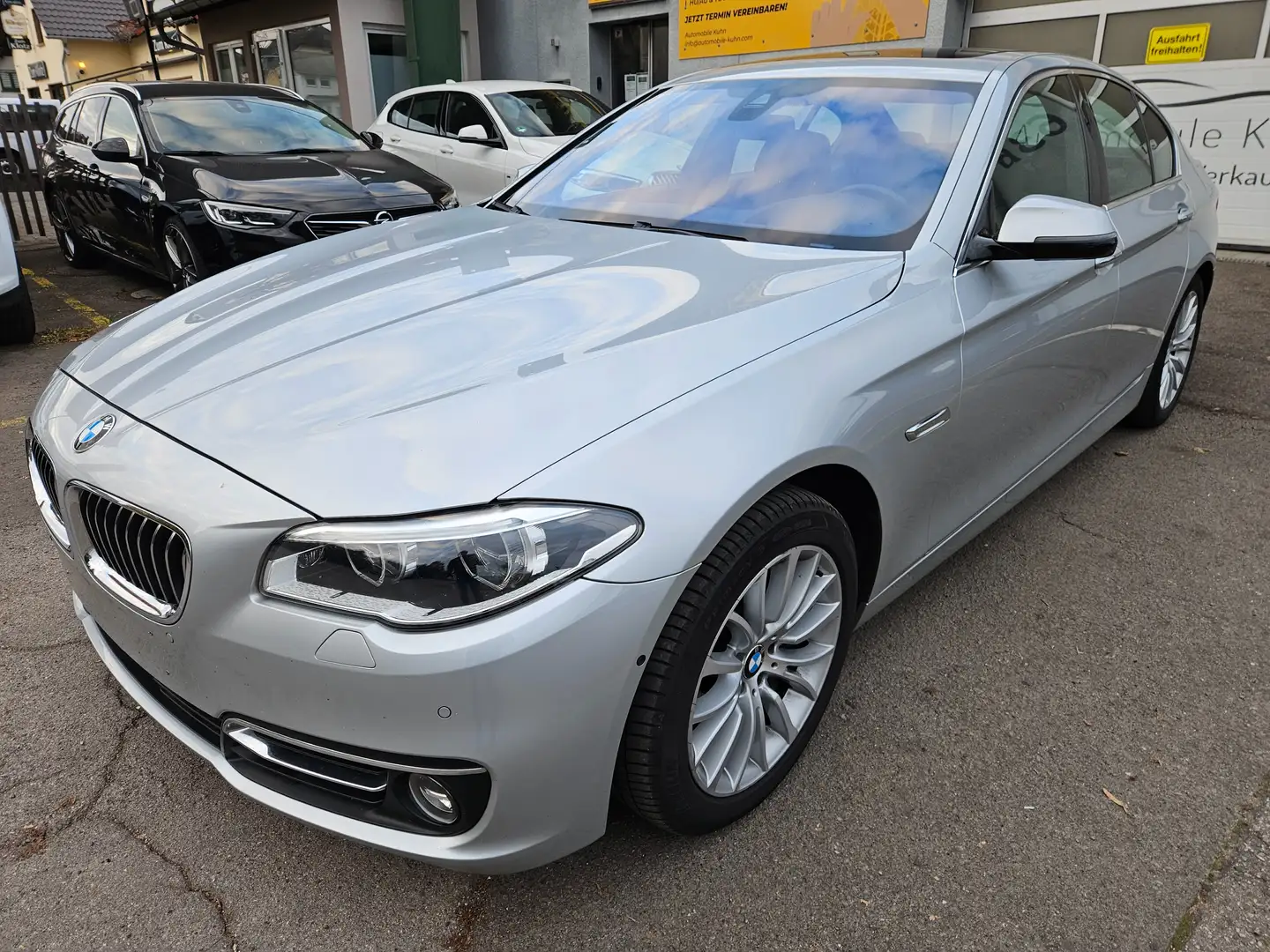 BMW 535 535 d xDrive Silber - 1