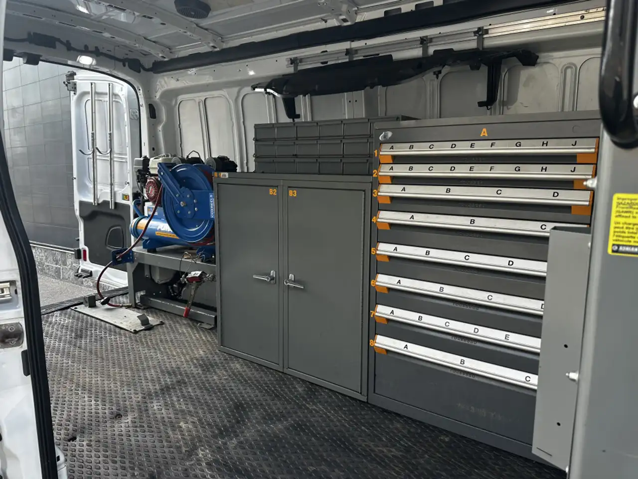 Ford Transit Cargo Van снимка Ford Transit Cargo Van