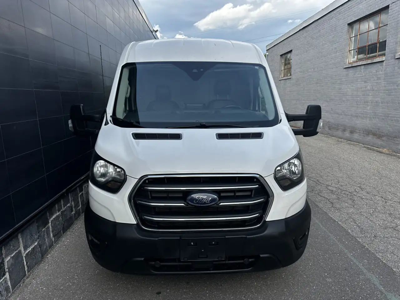 Ford Transit Cargo Van снимка Ford Transit Cargo Van