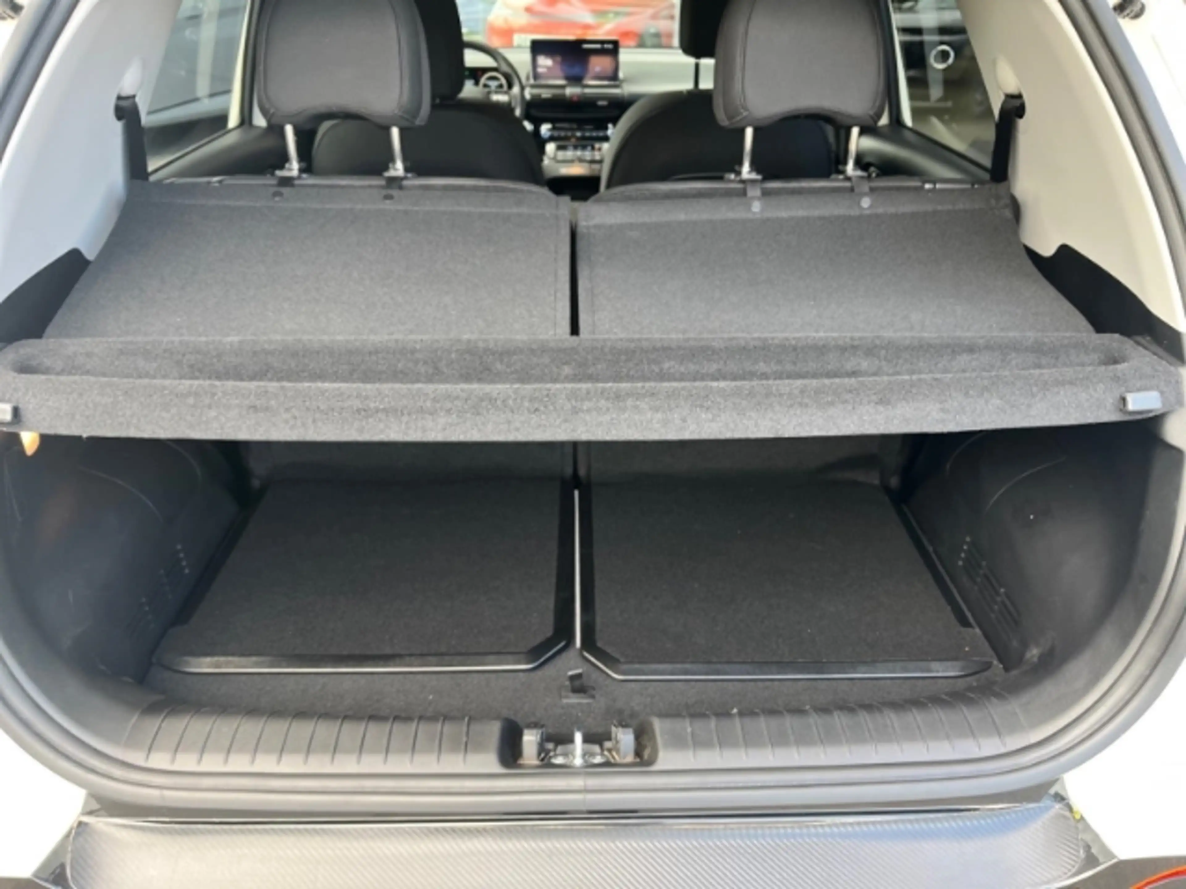 Hyundai Inster Trend Navi/Kamera/CarPlay/AHK — photo 12