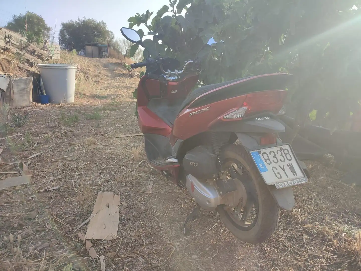 Honda PCX 125 Rouge - 1