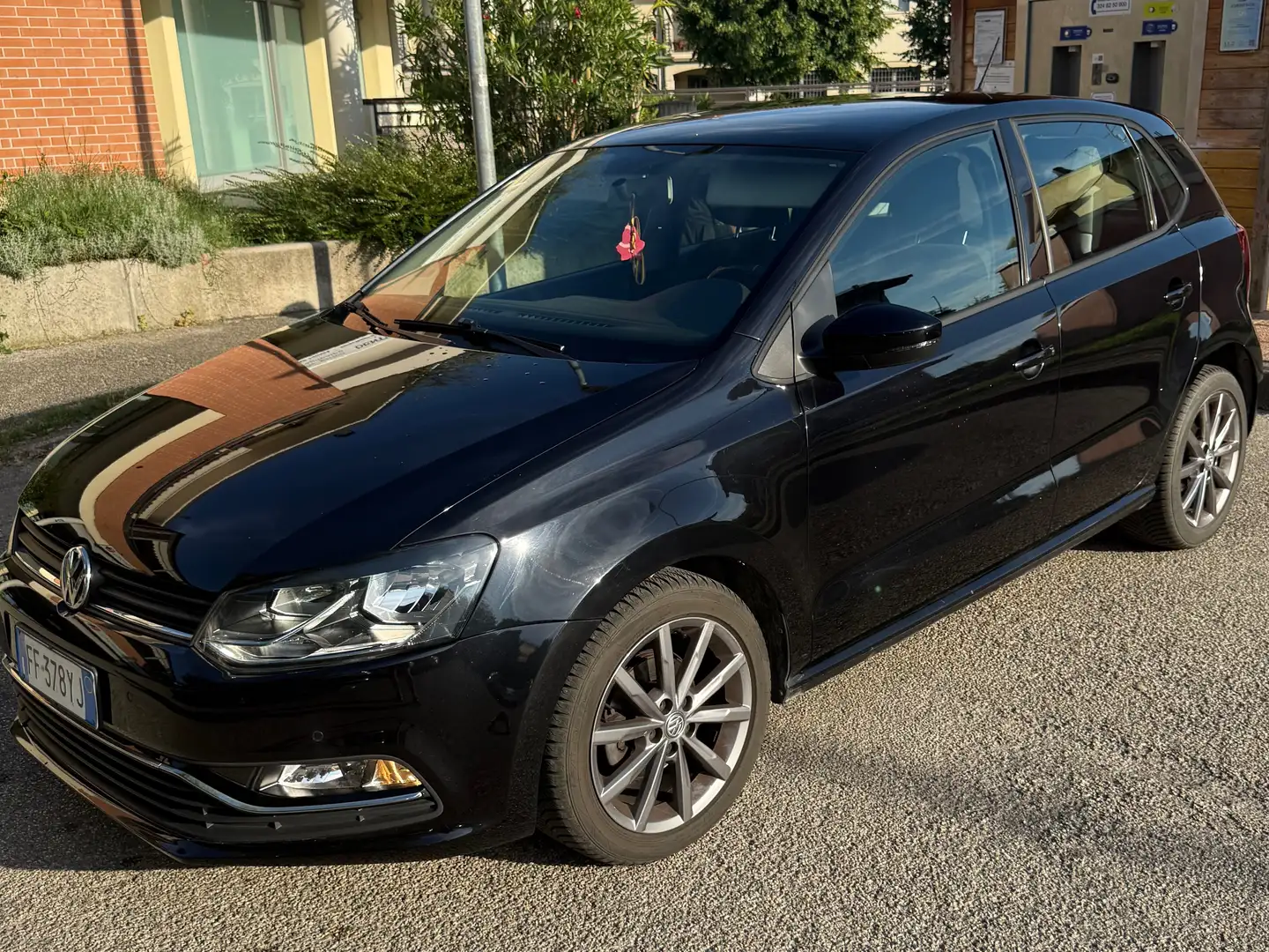 Volkswagen Polo Polo V 2014 5p 1.4 tdi bm Comfortline 90cv Nero - 2
