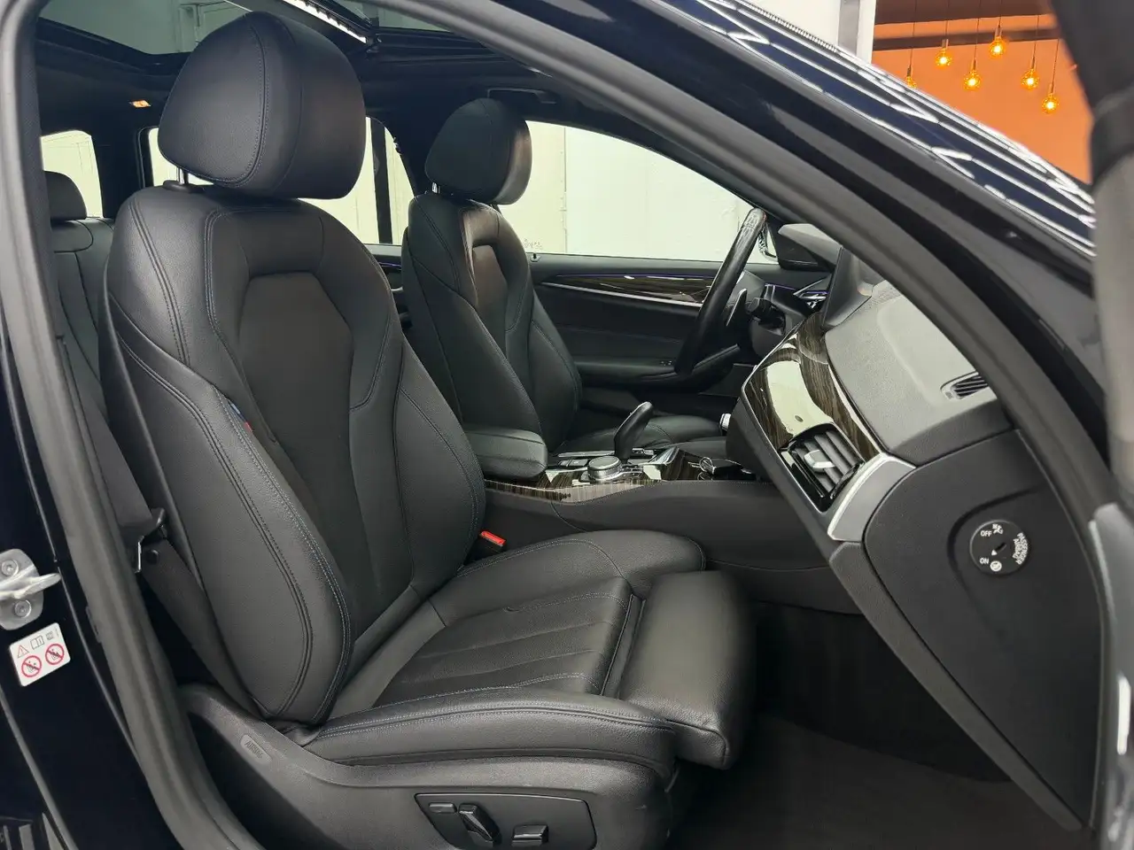 2020 BMW 530 d M Sport Touring*HEAD-UP*PANO*VIRTUAL*R.KAM, photograph 7