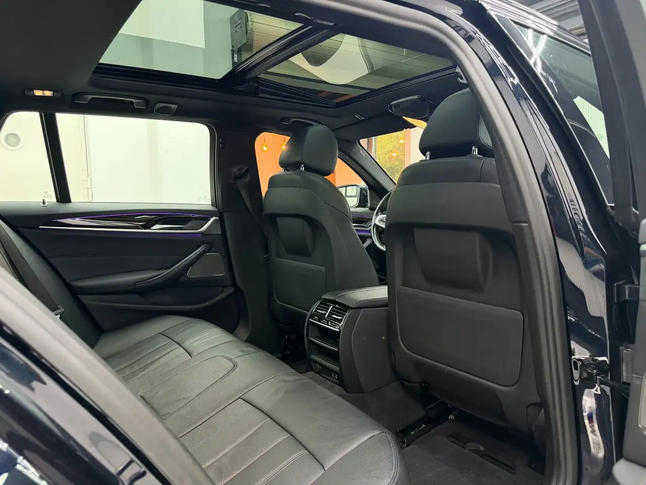 2020 BMW 530 d M Sport Touring*HEAD-UP*PANO*VIRTUAL*R.KAM, photograph 9