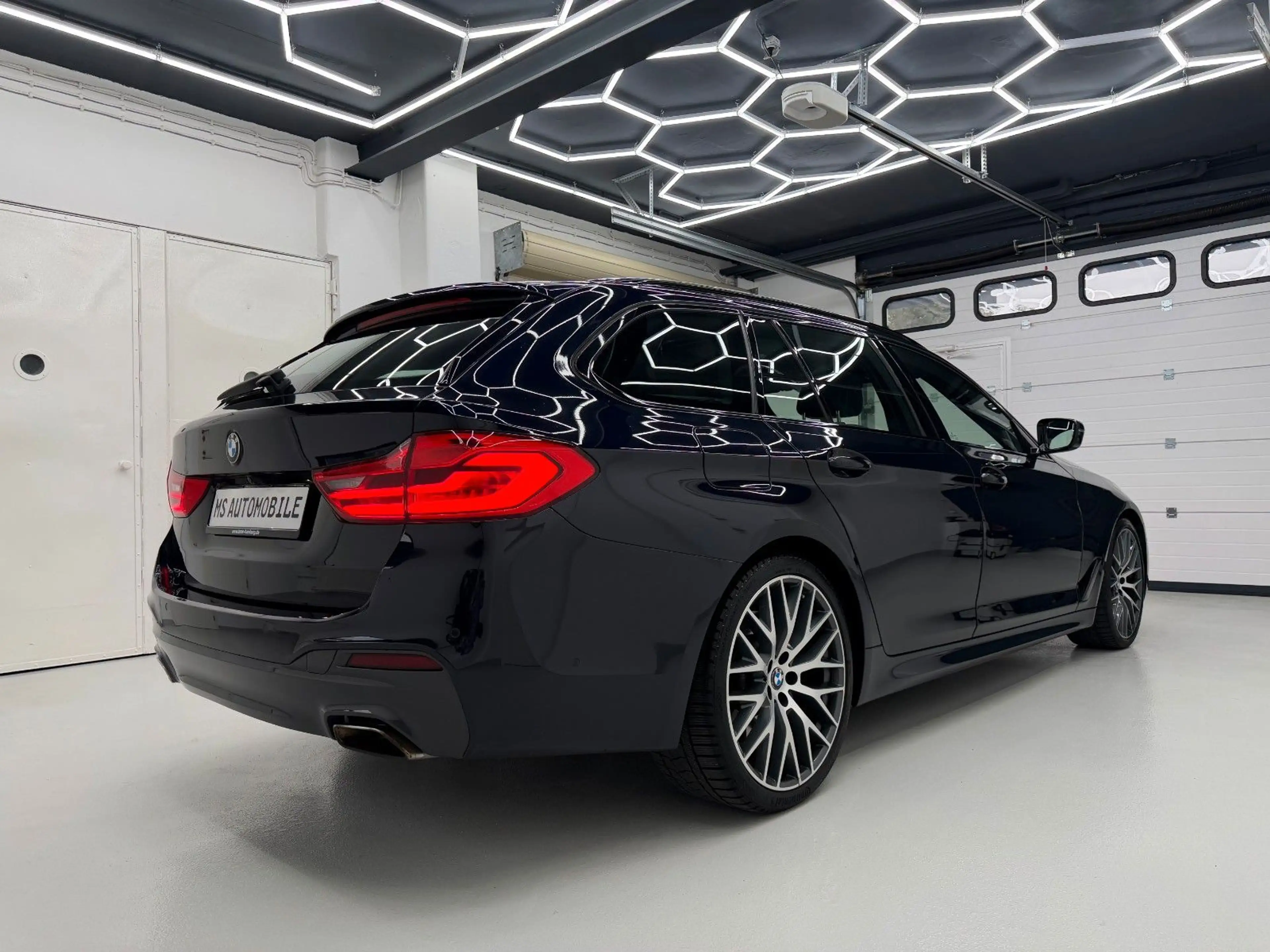 BMW 530 d M Sport Touring*HEAD-UP*PANO*VIRTUAL*R.KAM — photo 21