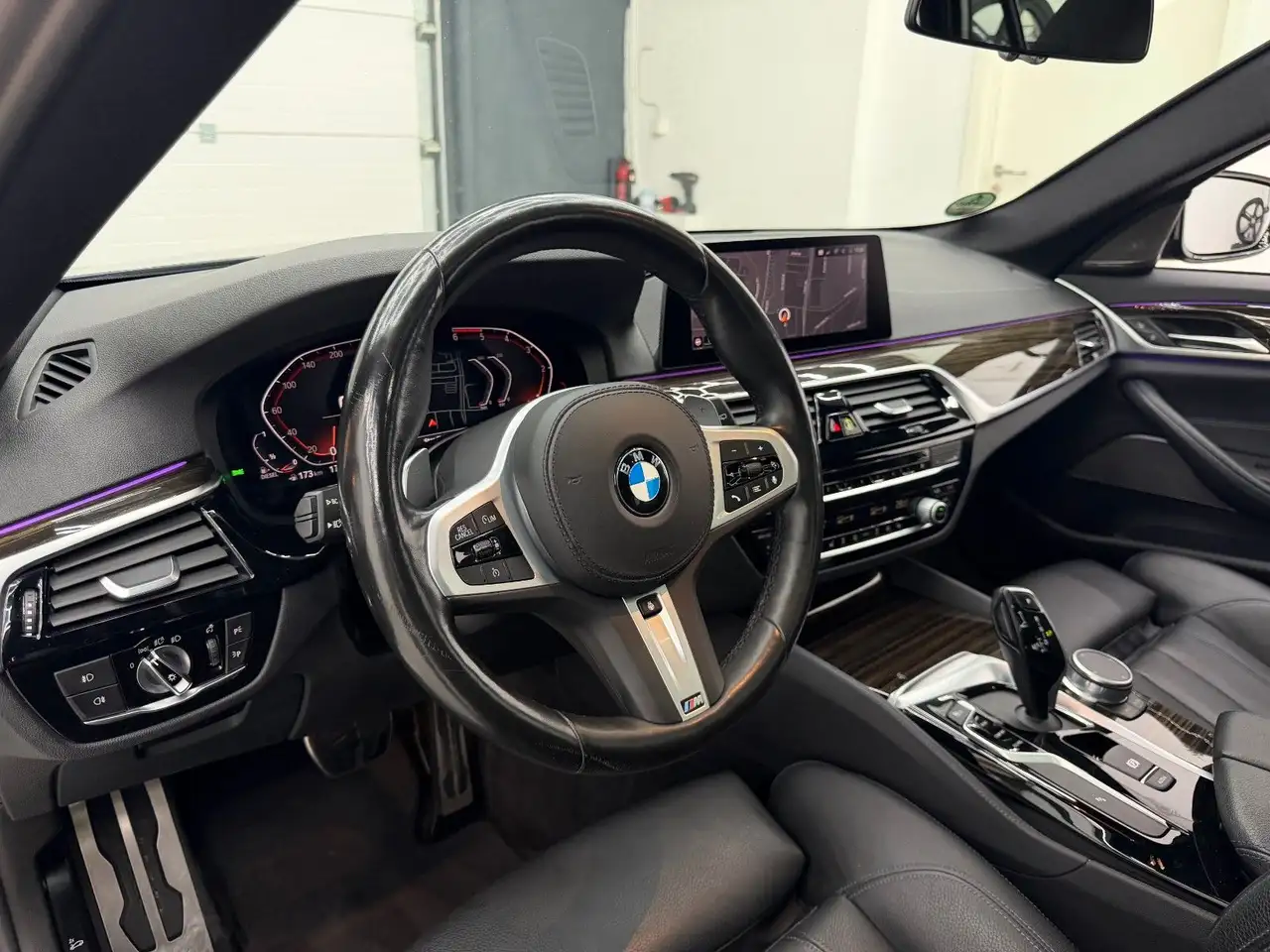 2020 BMW 530 d M Sport Touring*HEAD-UP*PANO*VIRTUAL*R.KAM, photograph 5