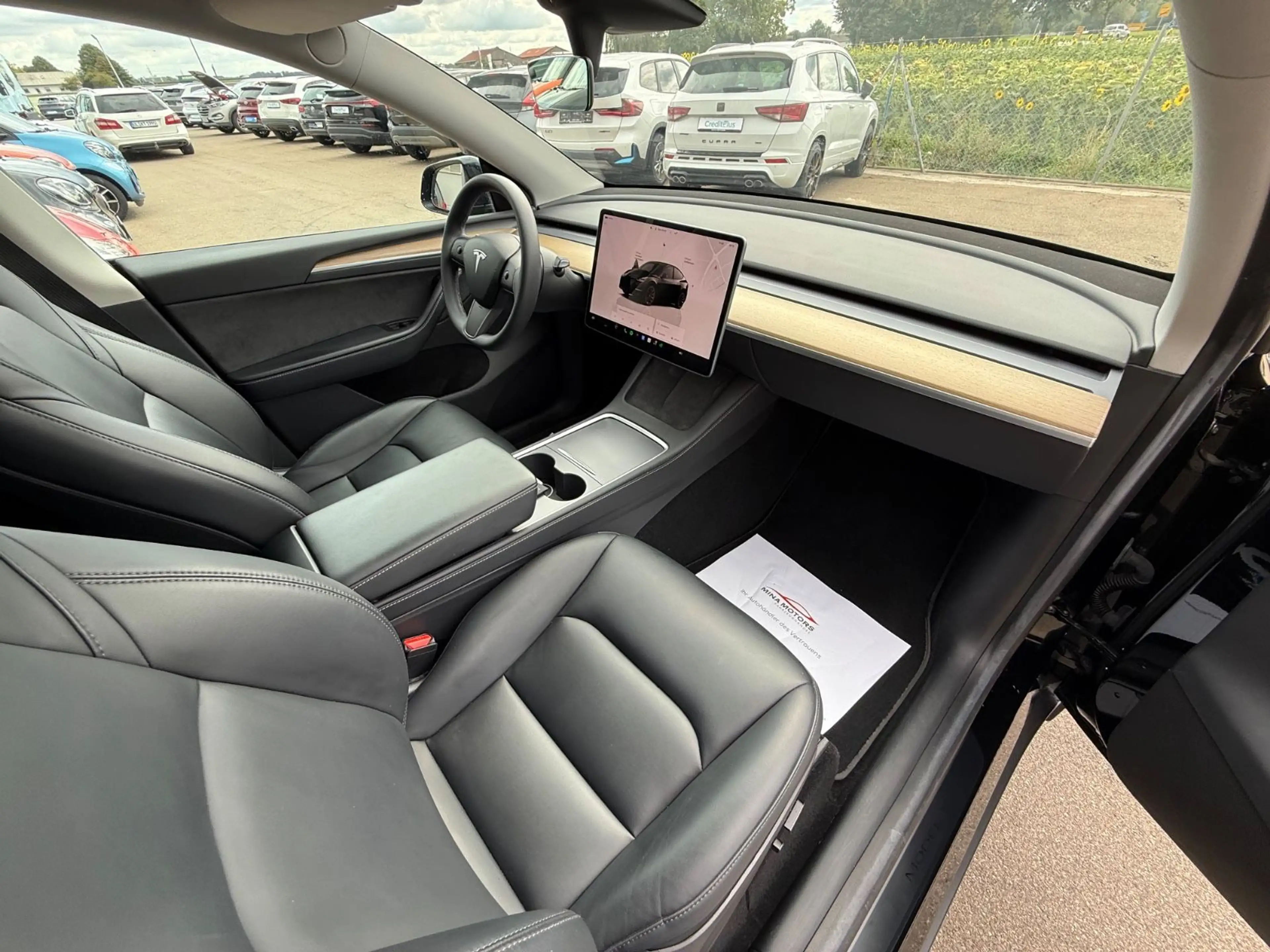 Tesla Model Y Long Range Dual AWD Max.Recichw. SOH — photo 9
