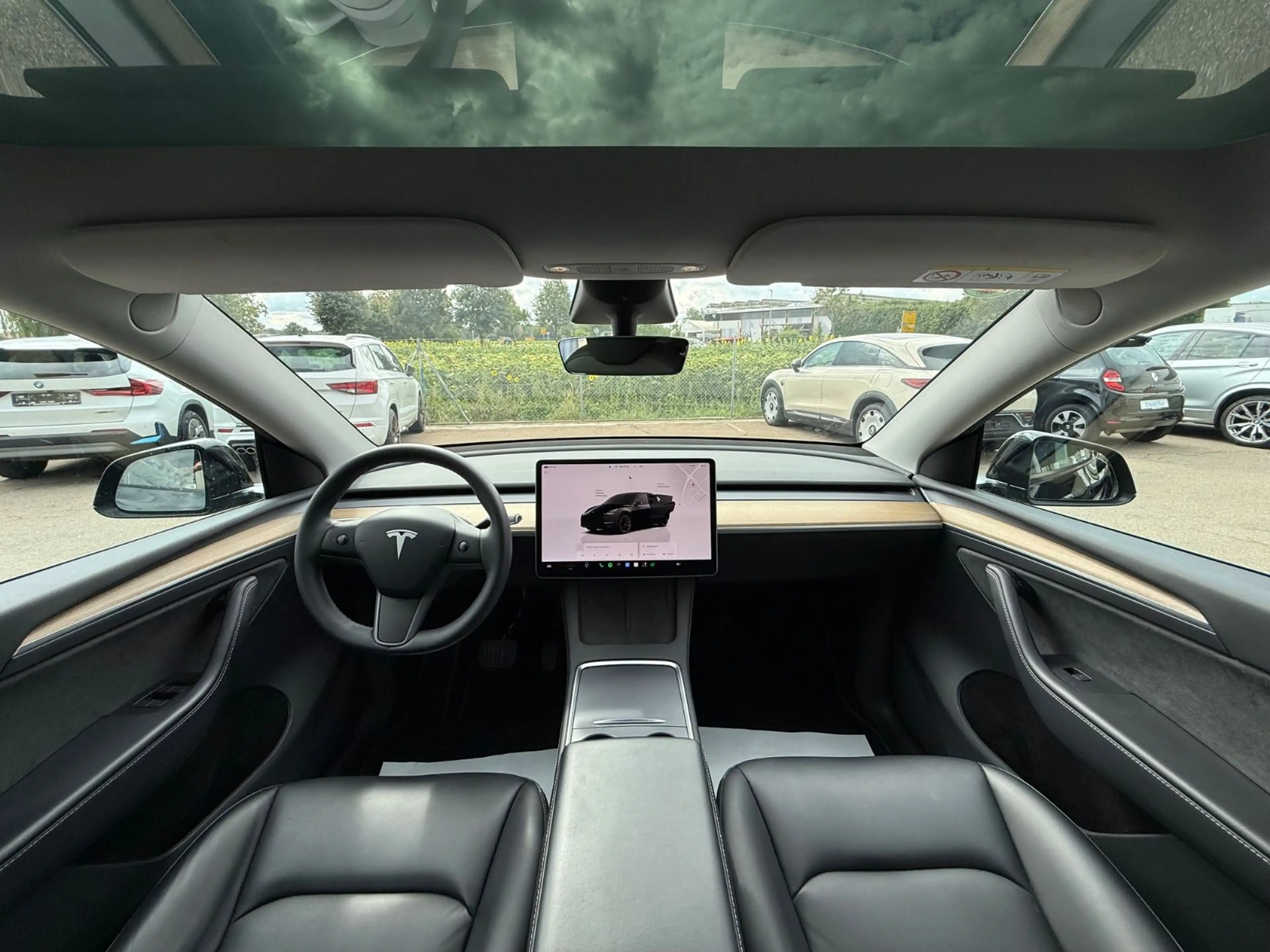 Tesla Model Y Long Range Dual AWD Max.Recichw. SOH — photo 8