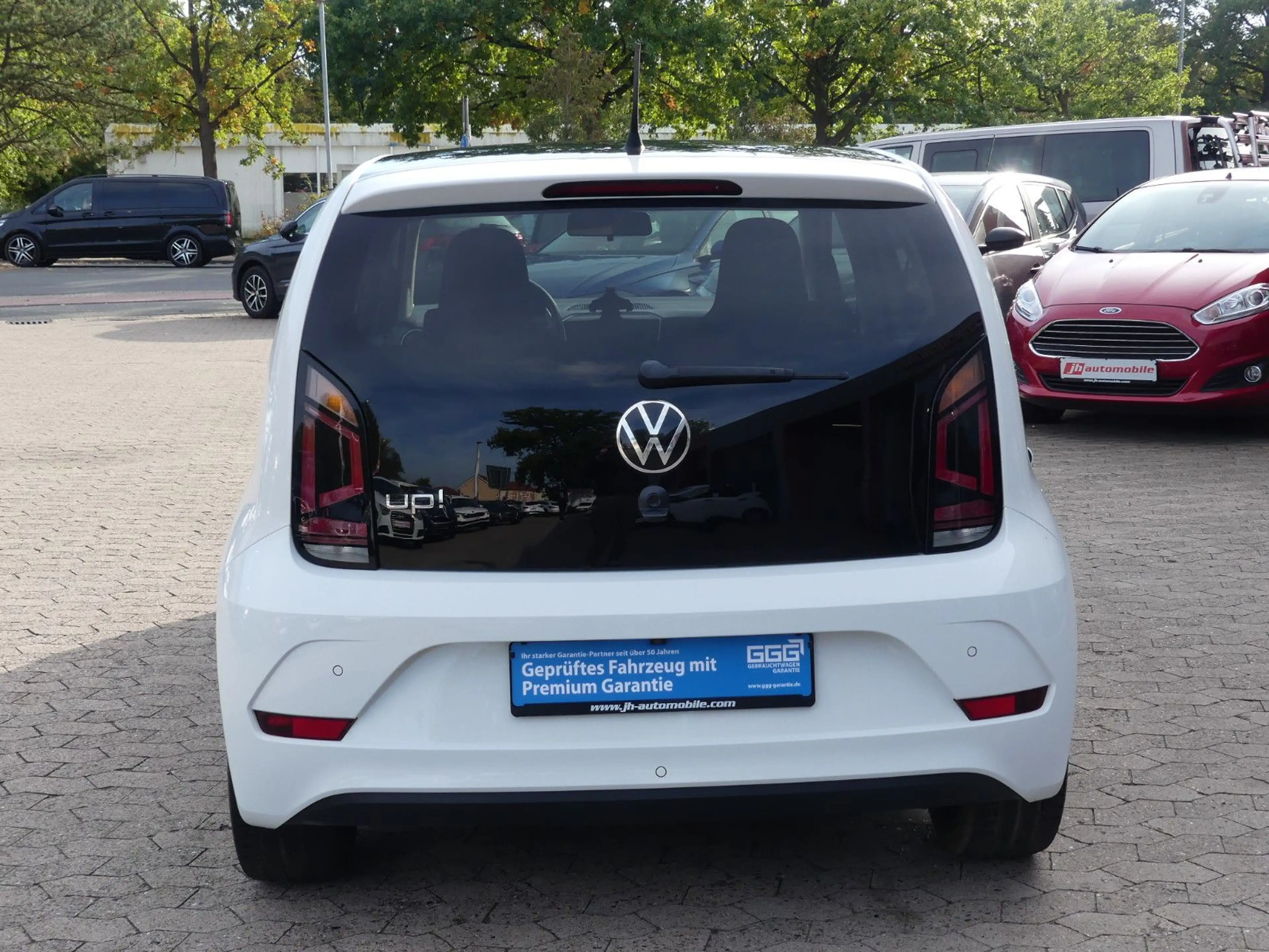 Volkswagen up! R-Line Kamera*Sitzheizung*8-fach*ab 149€ — photo 5