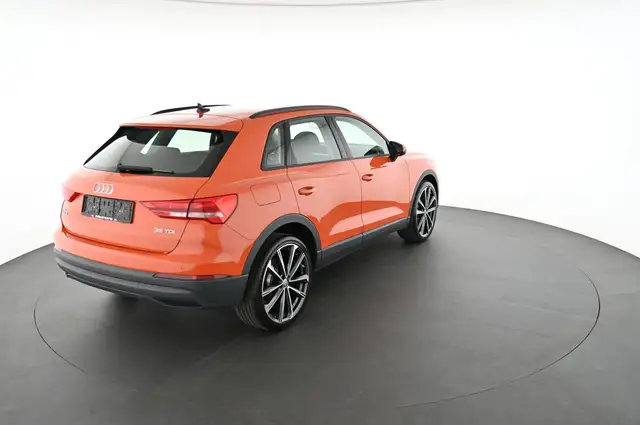 Audi Q3 view 2