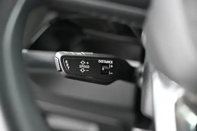 Audi Q3 view 27