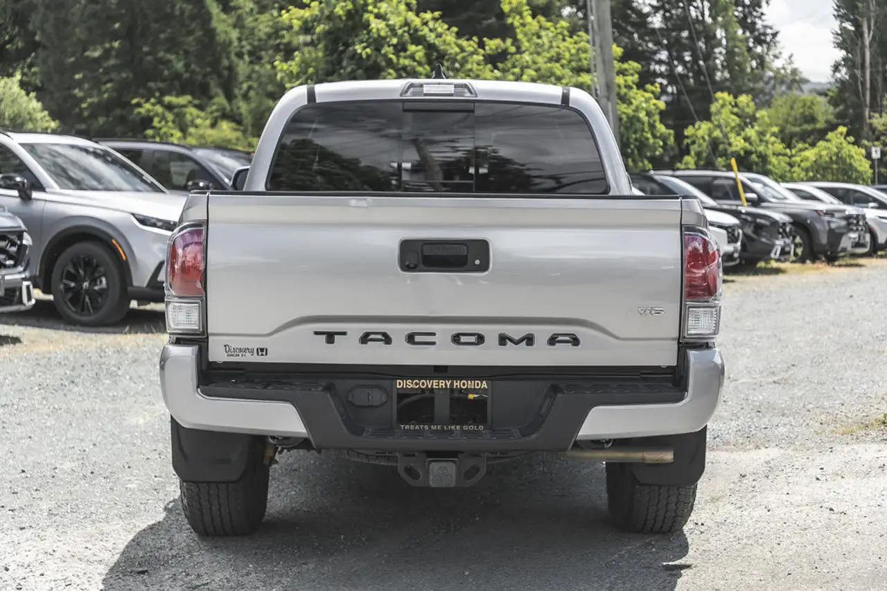 Toyota Tacoma снимка Toyota Tacoma