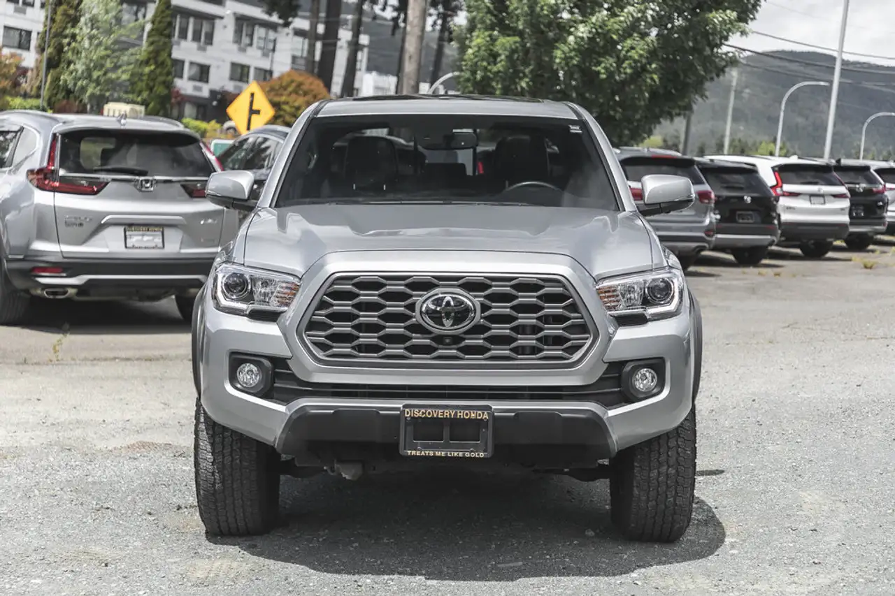 Toyota Tacoma снимка Toyota Tacoma