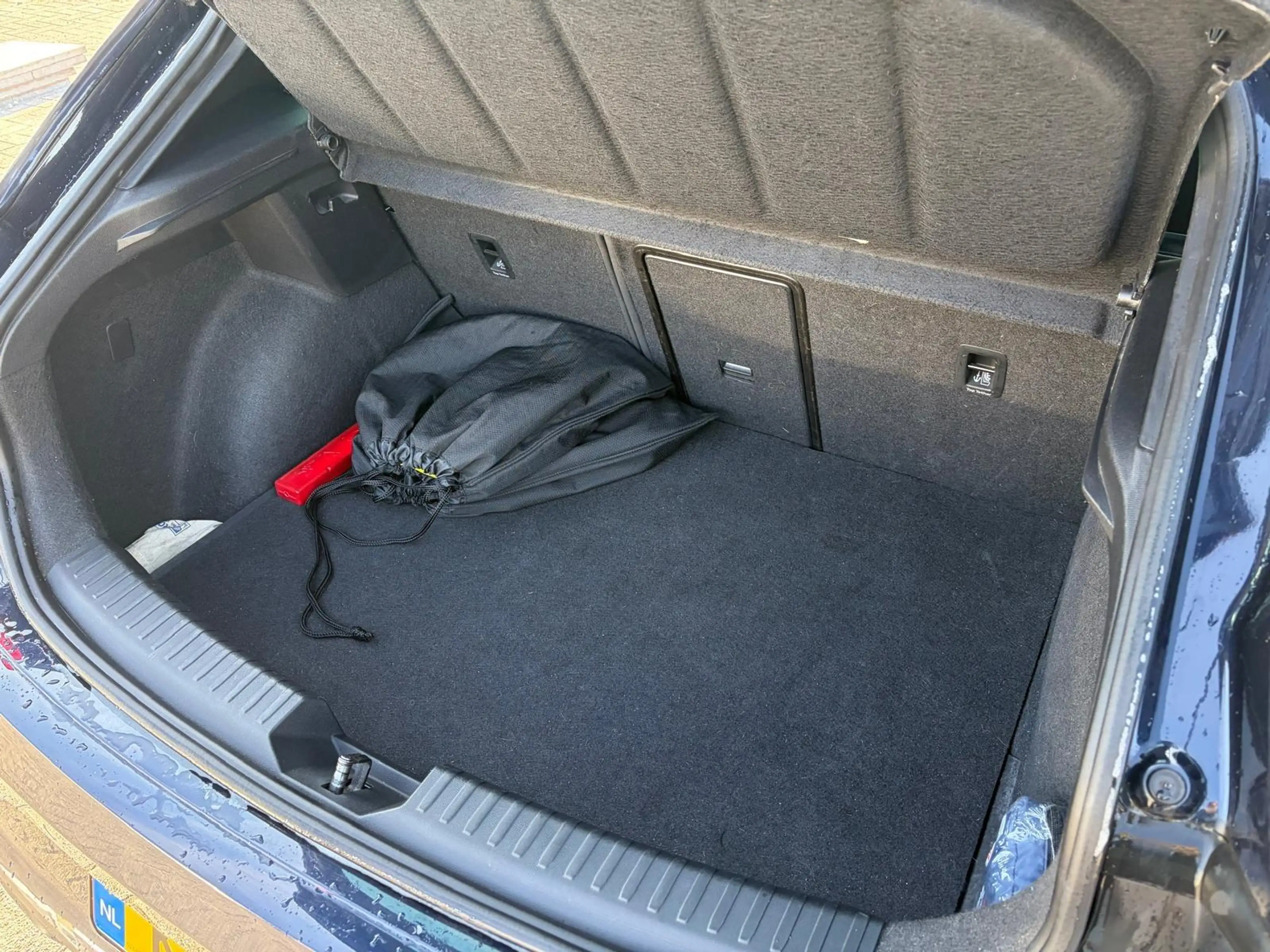 CUPRA Leon 1.4 e-Hybrid Business — photo 12