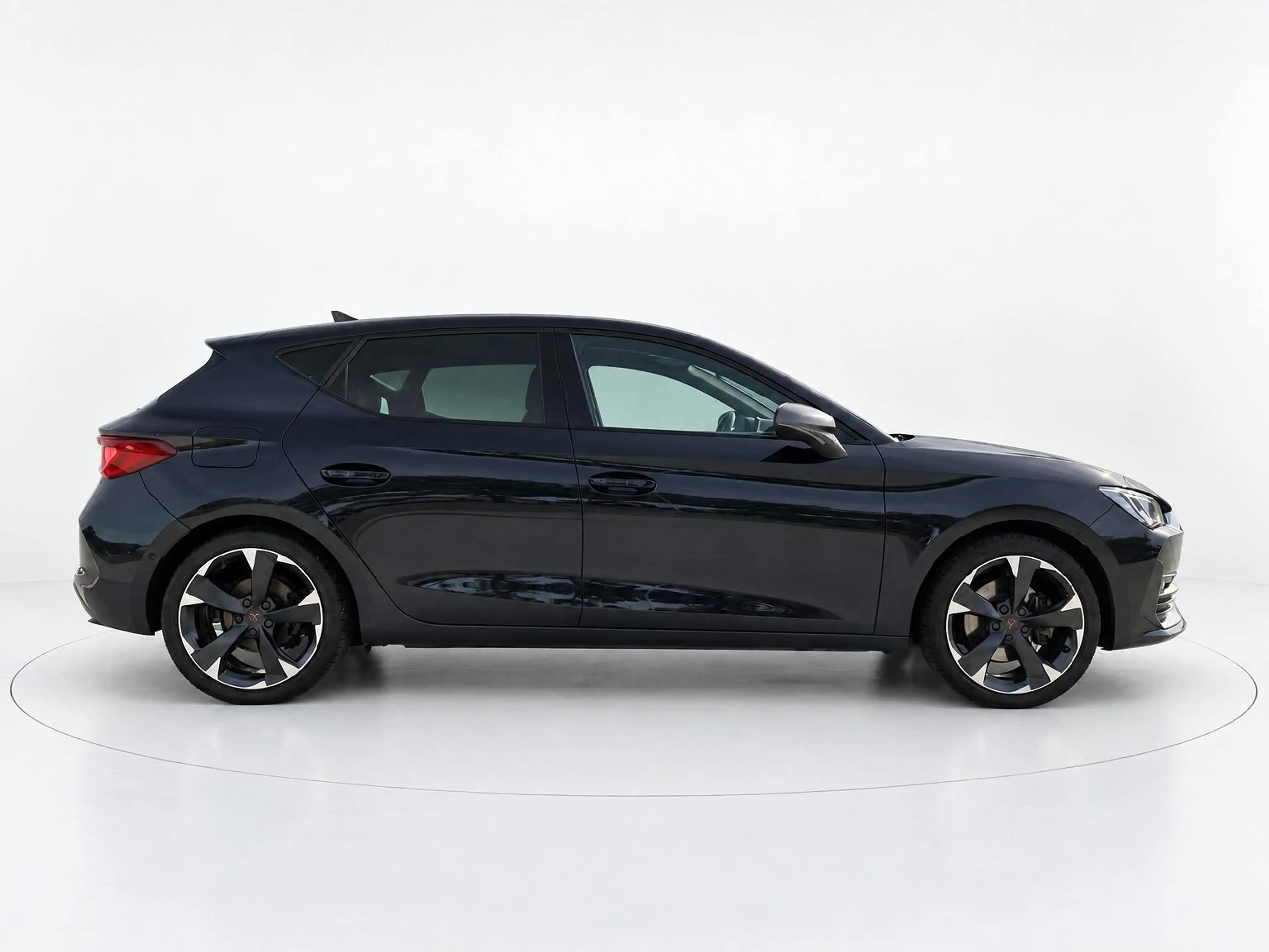 CUPRA Leon 1.4 e-Hybrid Business — photo 8