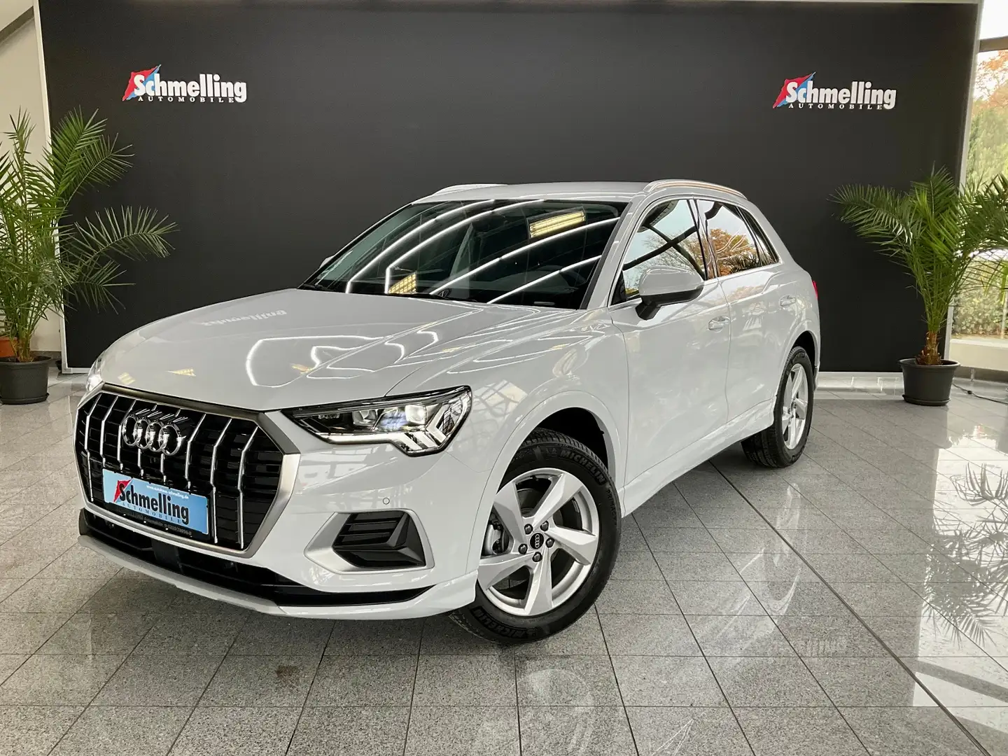 Audi Q3 35 TFSI S-Tronic advanced LED NAVI AHK EKLAPPE Weiß - 2