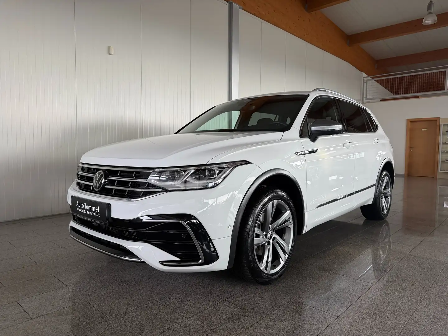 Volkswagen Tiguan Allspace R-Line 4Motion TDI DSG Weiß - 2