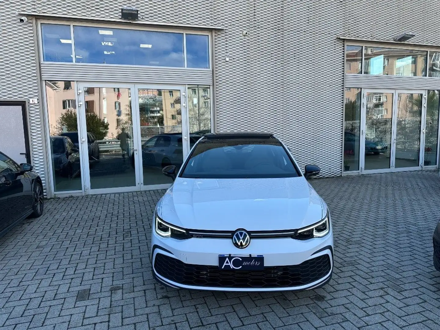 Volkswagen Golf GTI 2.0 TSI GTI DSG Bianco - 1