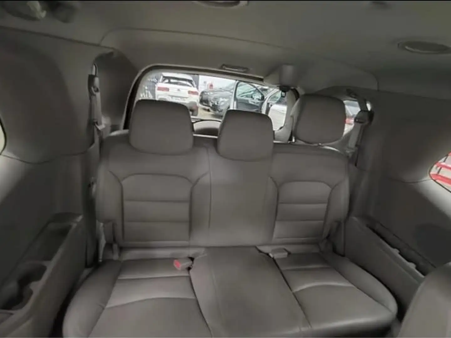 SsangYong Rodius D22T Premium Білий - 2