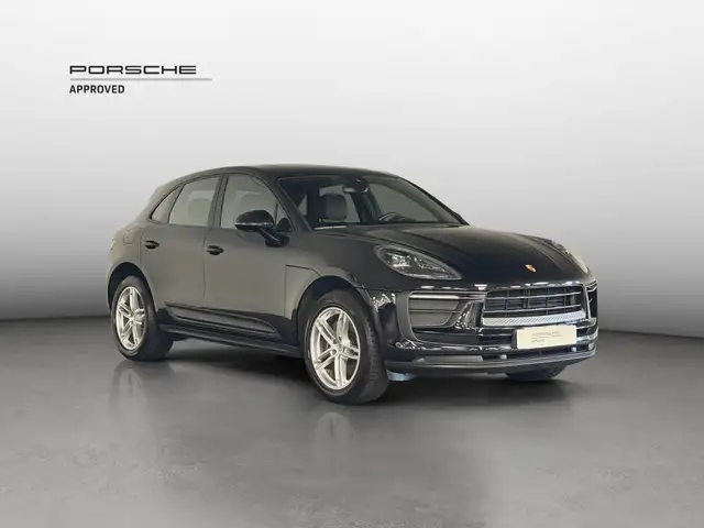 Porsche Macan view 7
