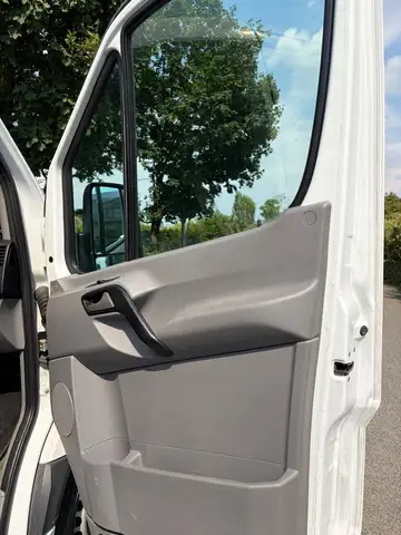 Mercedes-Benz Sprinter view 10