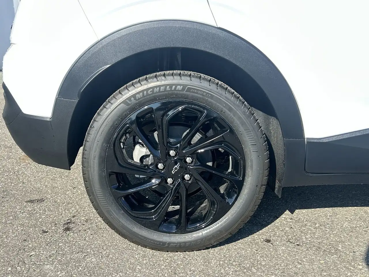 Chevrolet Bolt снимка Chevrolet Bolt