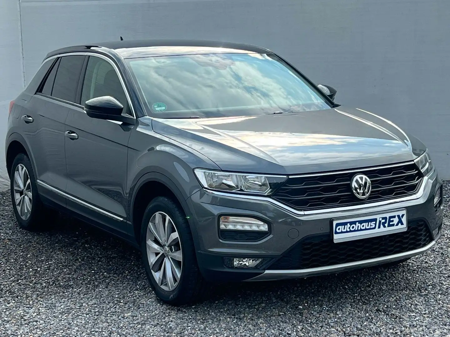 Volkswagen T-Roc 1,5 TSI ACT DSG "Style" ACC COCKPIT Grau - 2