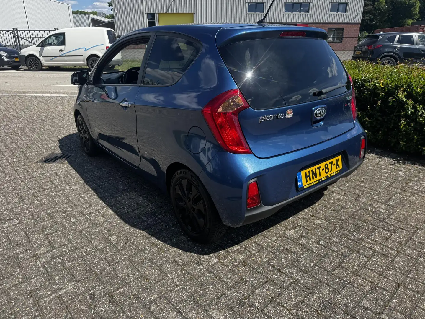 Kia Picanto 1.0 CVVT DynamicLine Modrá - 2