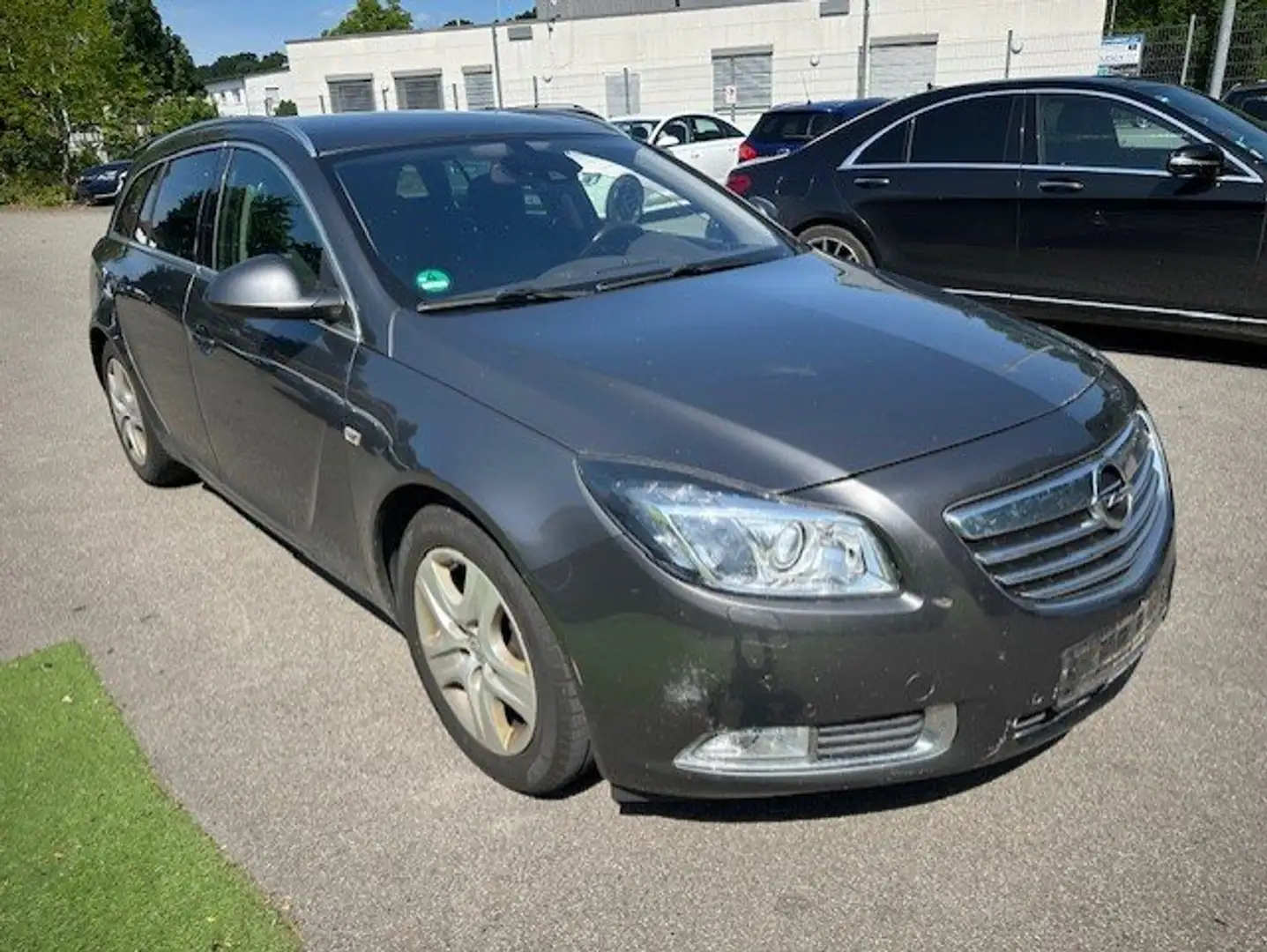 Opel Insignia Grau - 2