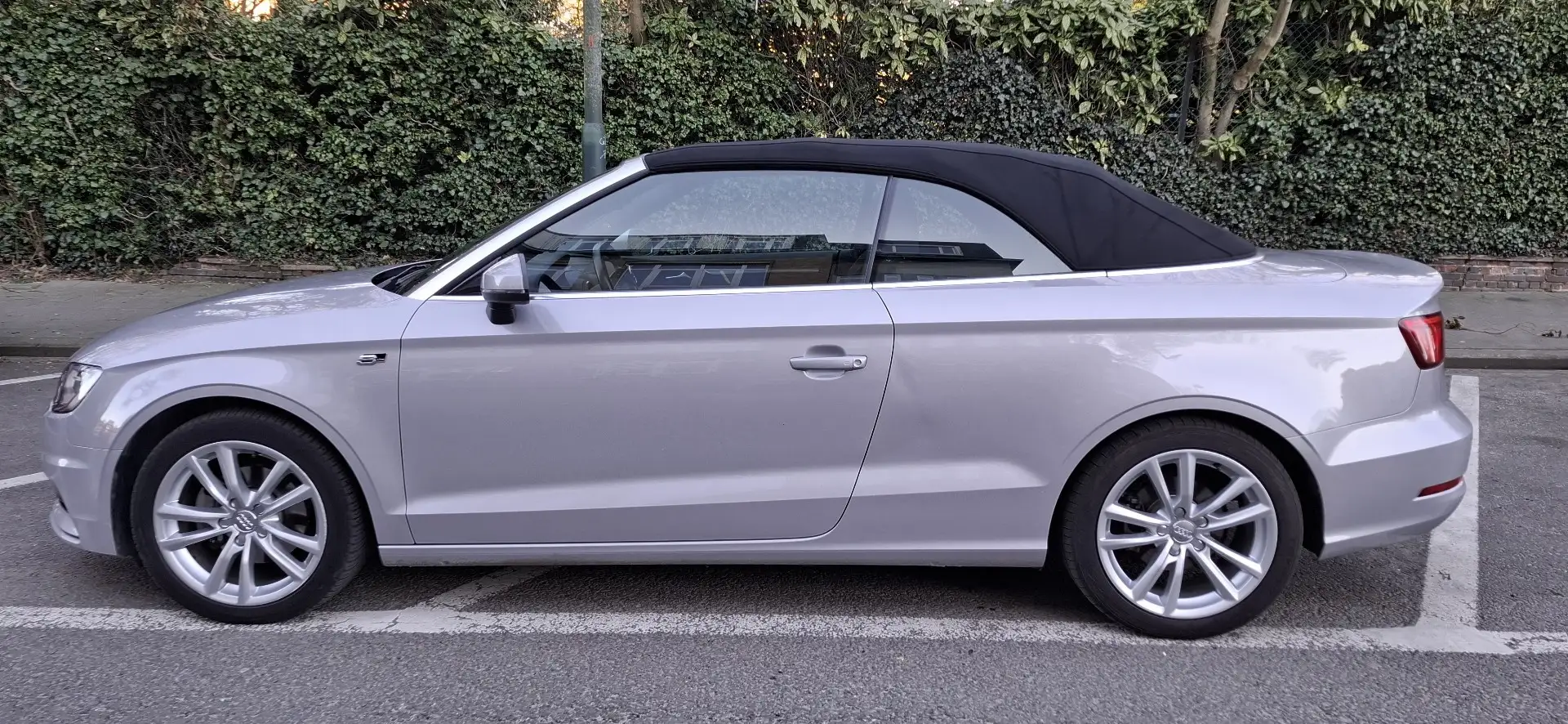 Audi A3 Cabriolet 1.6 TDi Ambiente - 1