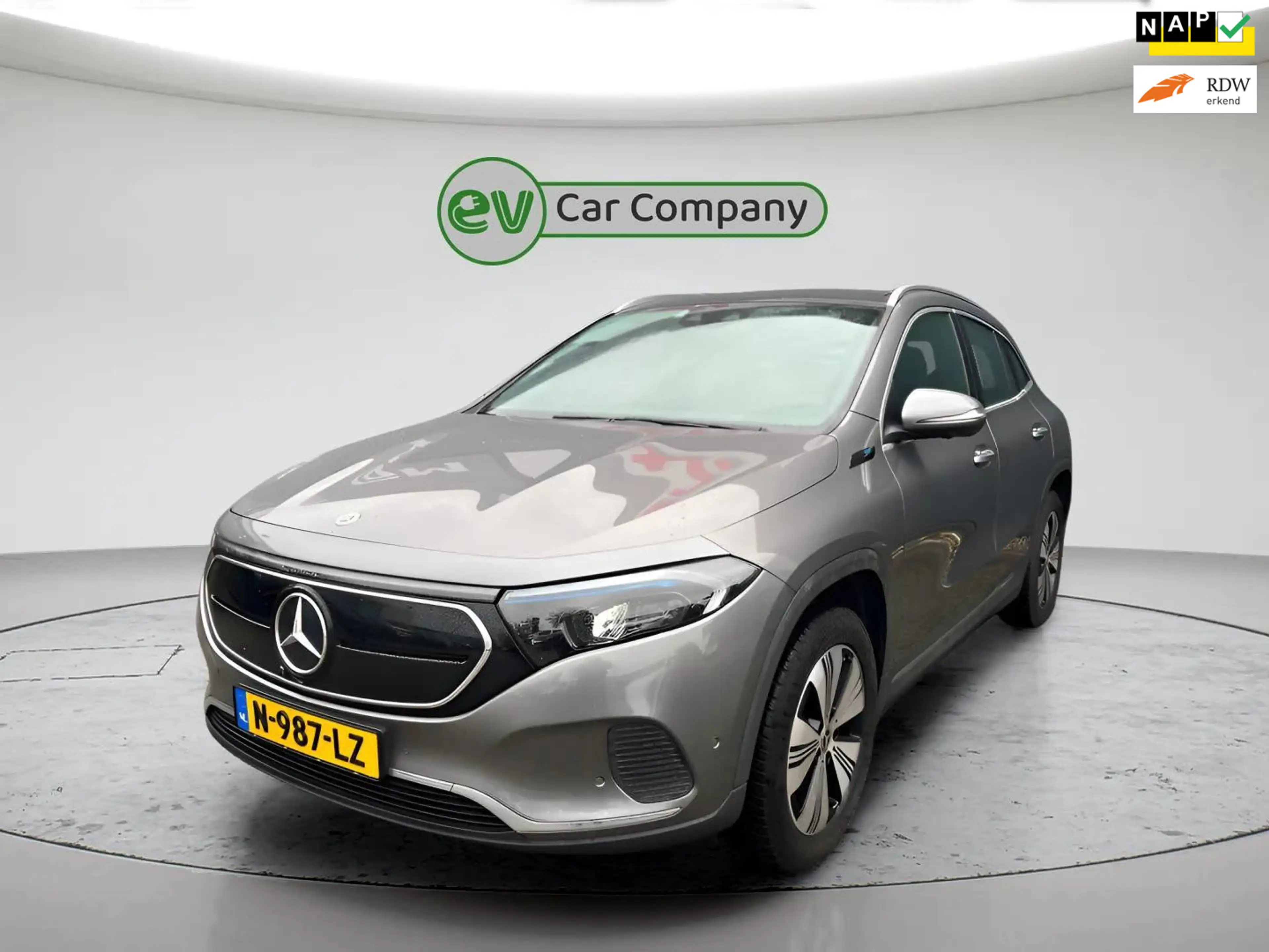 Mercedes-Benz EQA 250 Business Solution Luxury 67 kWh | SOH 92% | Panora
