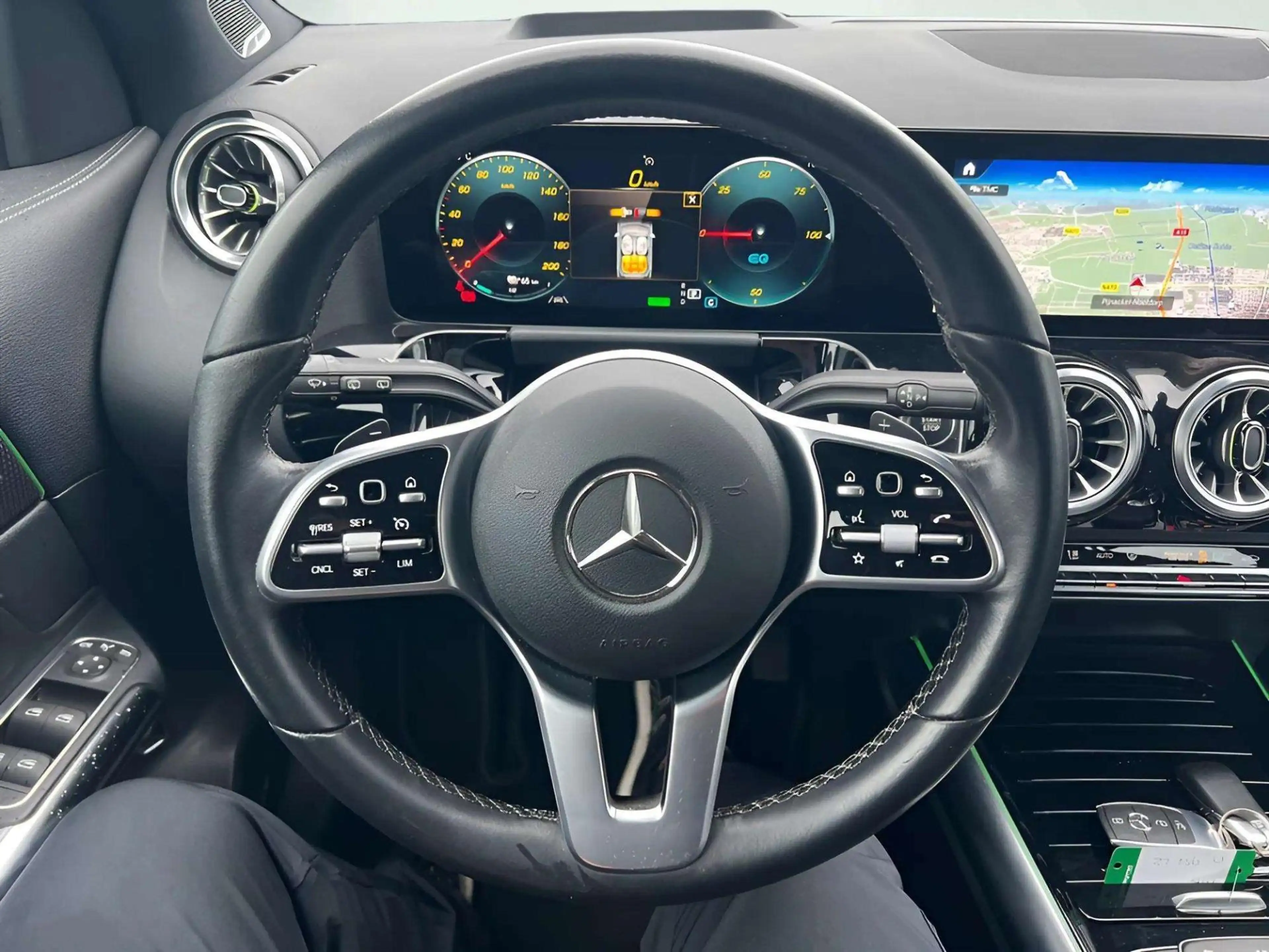 Mercedes-Benz EQA 250 Business Solution Luxury 67 kWh | SOH 92% | Panora — photo 6