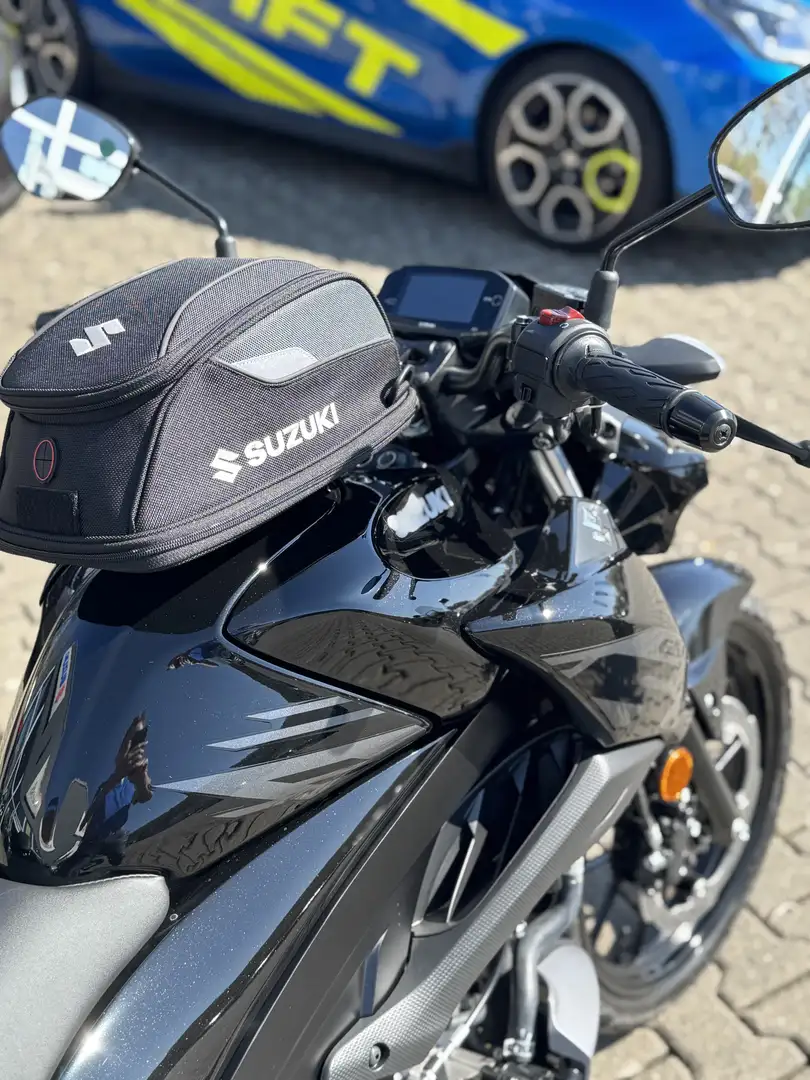 Suzuki GSX-S 125 mit TZ 28.11.24 /4 Jahre GA/Tankrucksack/PV 370,- Siyah - 2