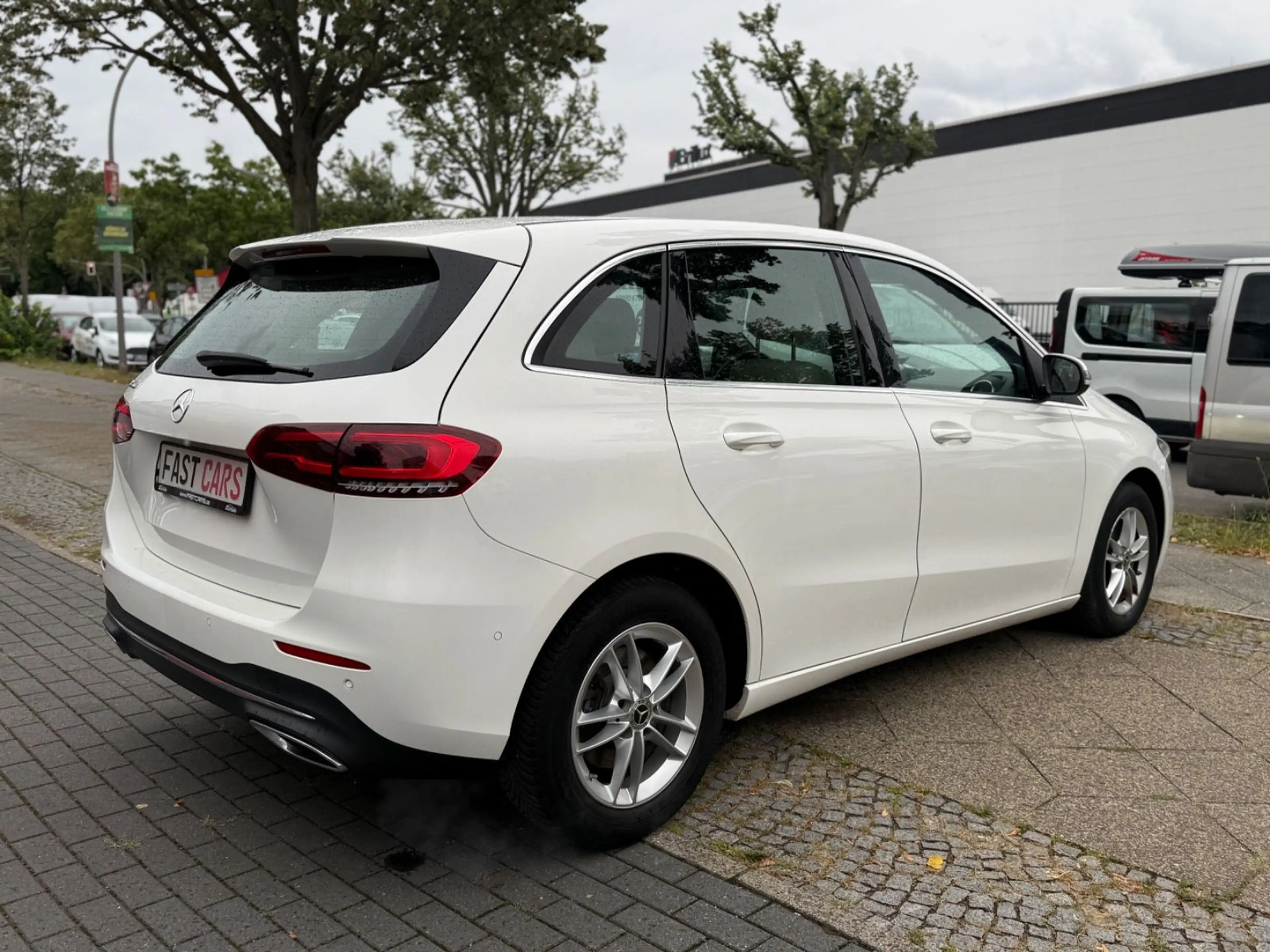 Mercedes-Benz B 200 Progressive ACC Leder NAV KAM Top Ausstattung! — photo 8