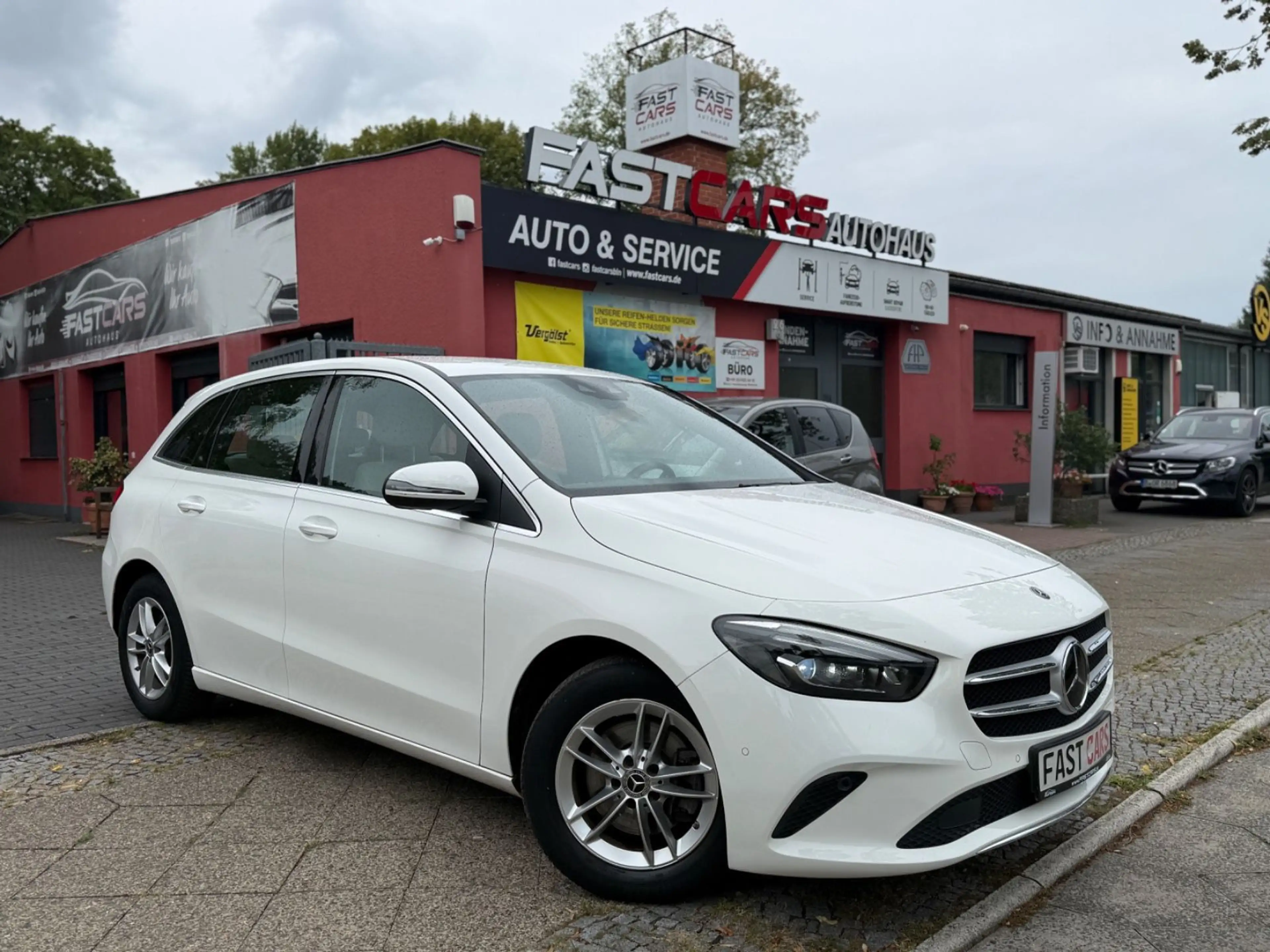 Mercedes-Benz B 200 Progressive ACC Leder NAV KAM Top Ausstattung!