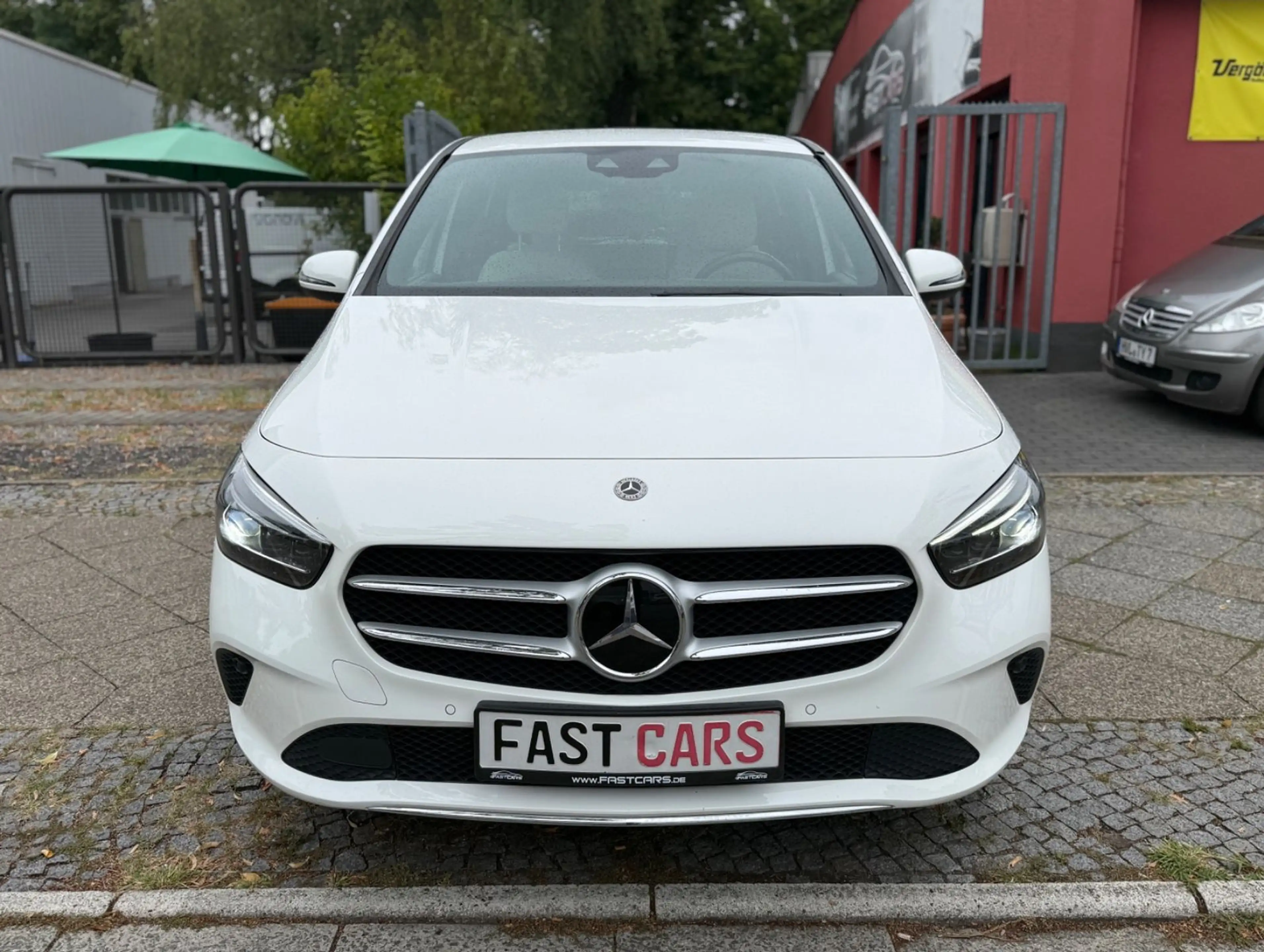 Mercedes-Benz B 200 Progressive ACC Leder NAV KAM Top Ausstattung! — photo 3