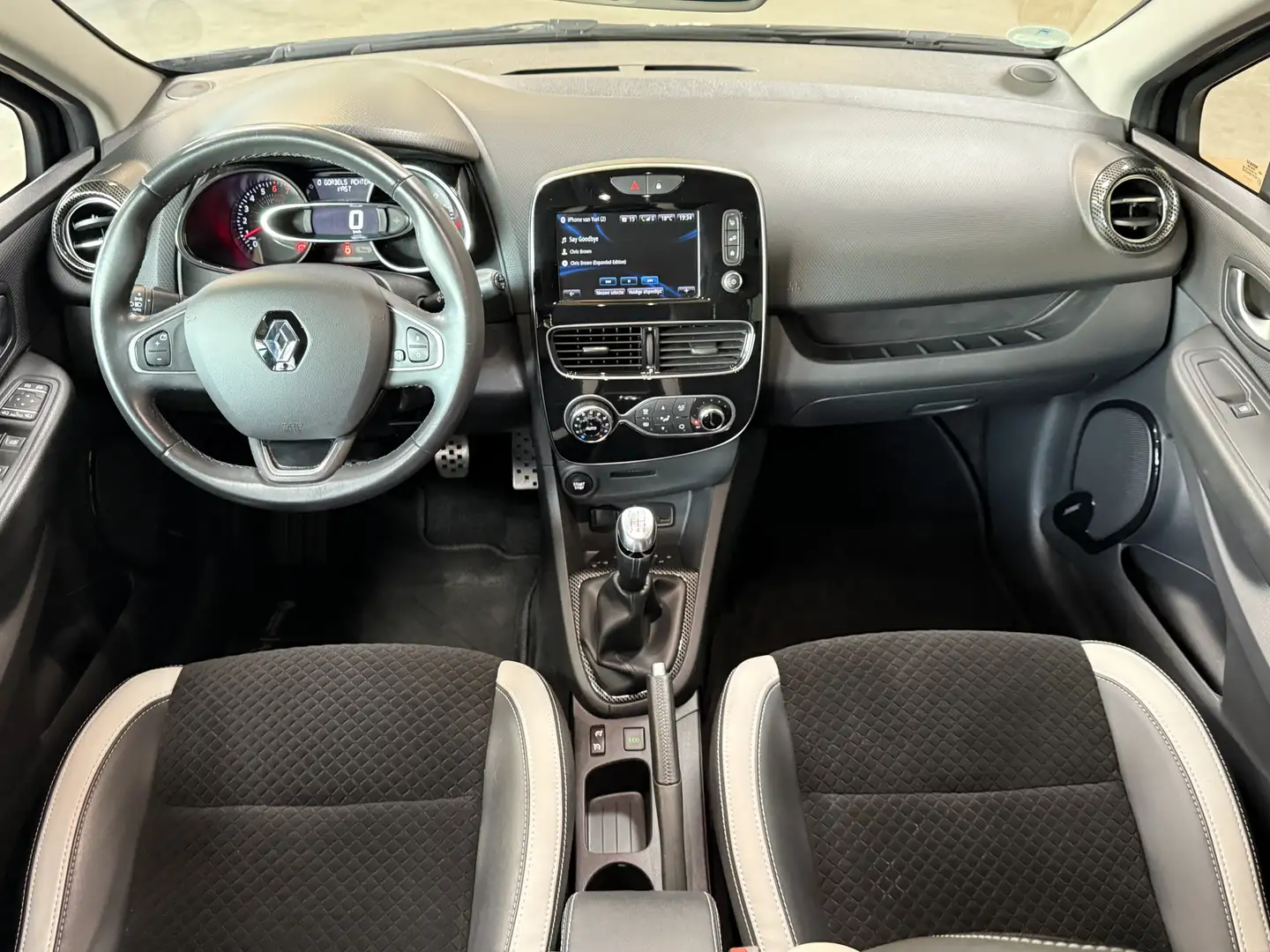 Renault Clio 0.9 TCe 90pk | Bose | R-Link Navi | 17 inch | Stoe Schwarz - 2